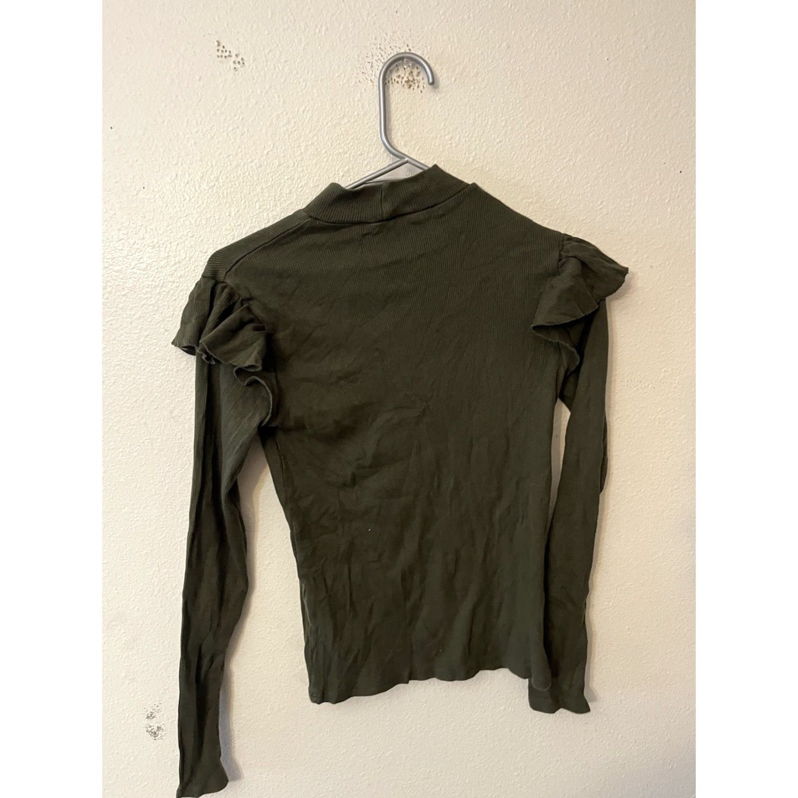 Zara Womens Zara Trafaluc Green Ribbed Mock Neck Ruffled Shoulder Top L Size L / US 10 / IT 46 - 3 Thumbnail