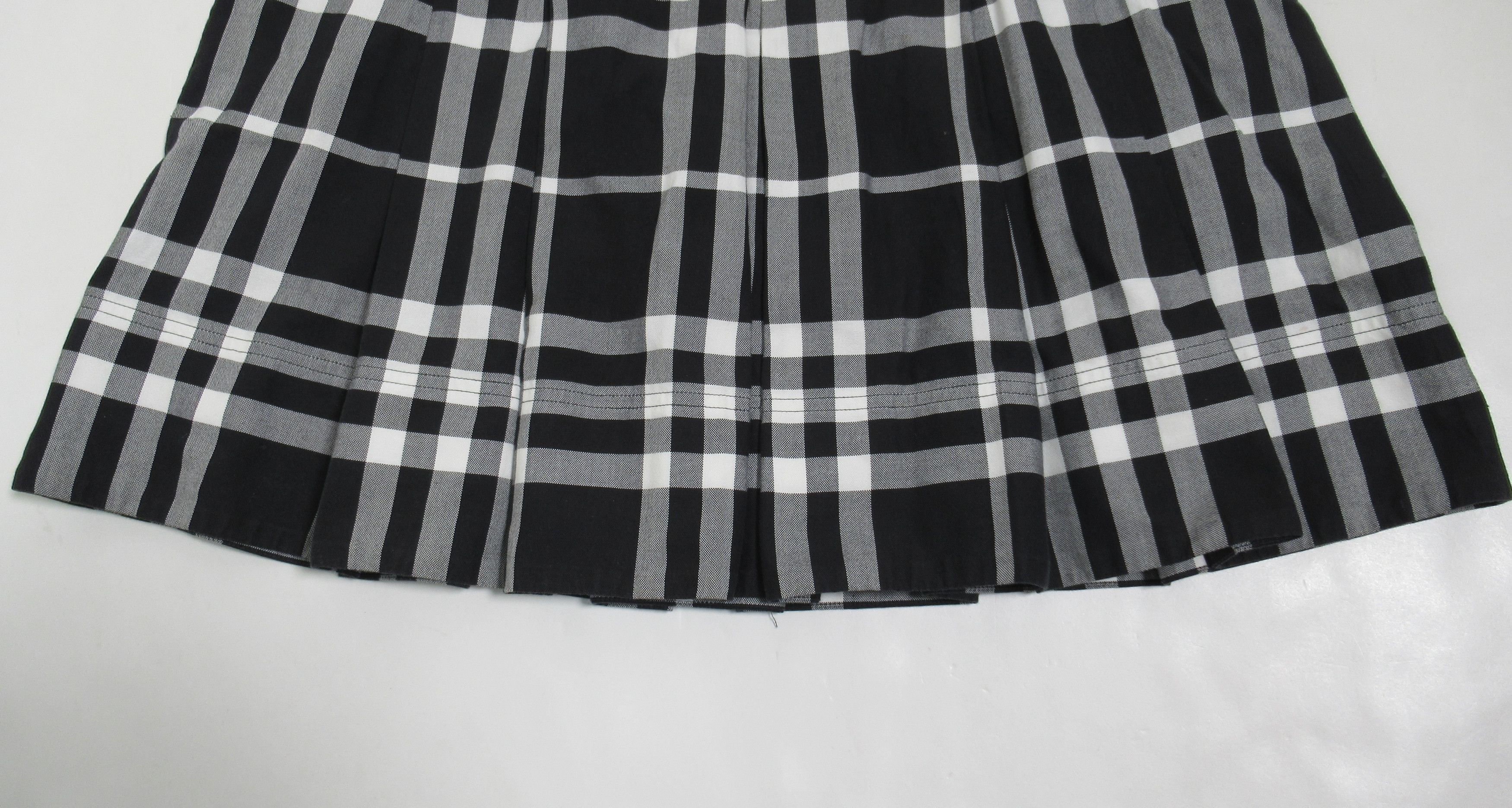 Burberry Burberry London Women's Pleated Plaid Skirt Black Size 30" / US 8 / IT 44 - 3 Thumbnail