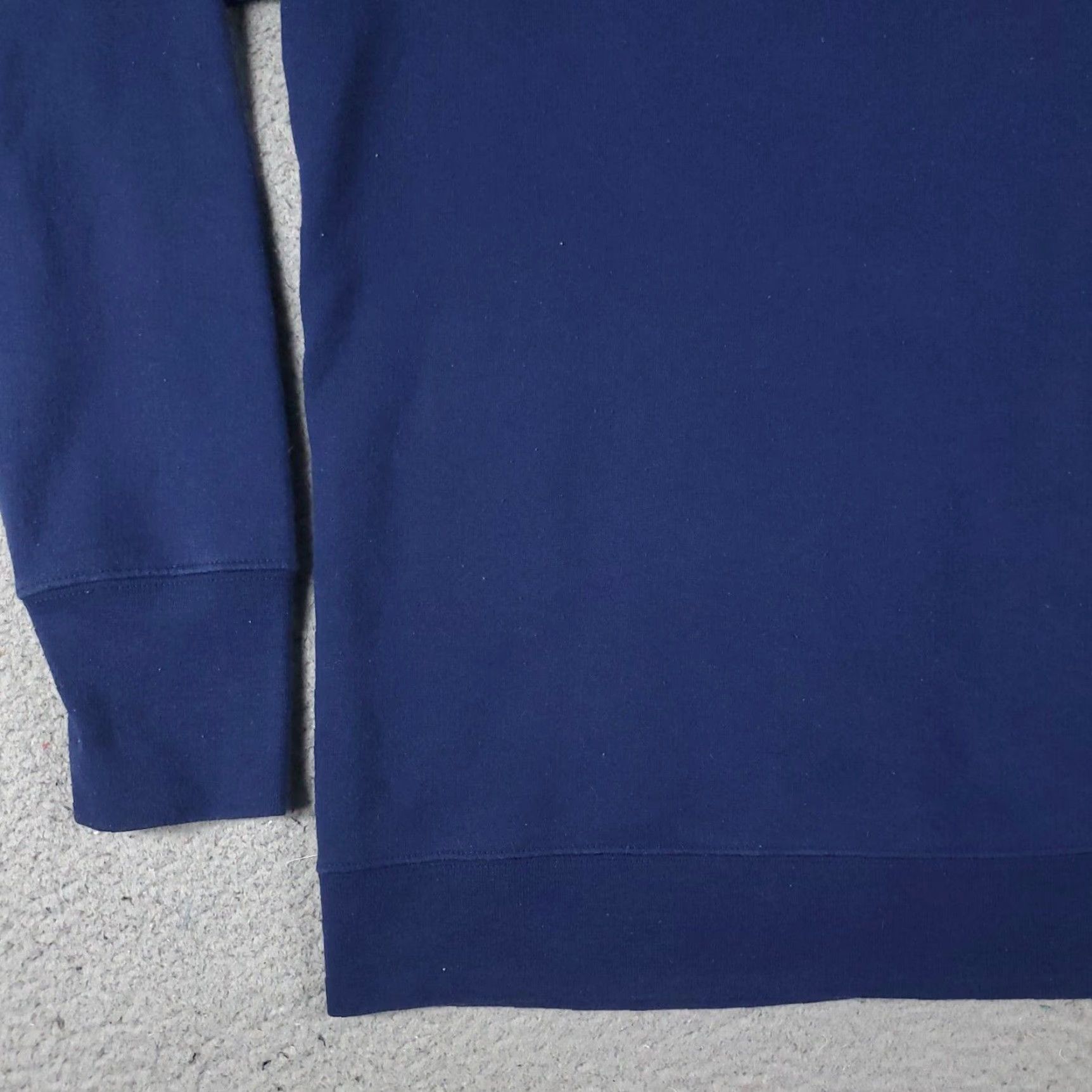 Champion VINTAGE Champion Mens XL Blue Pullover Sweater Fleece Crew Neck Casual Sweatshirt Size US XL / EU 56 / 4 - 4 Thumbnail