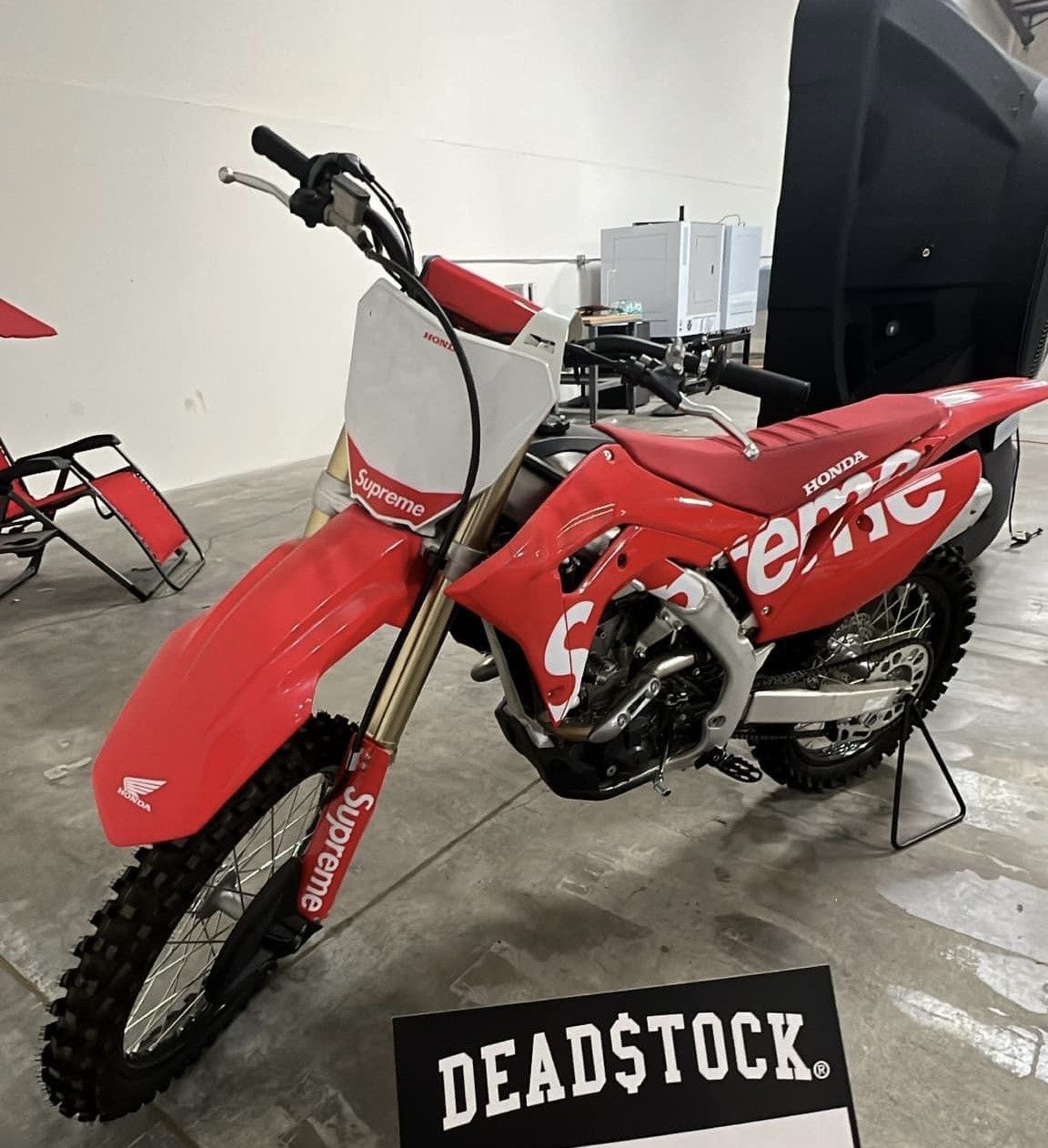 Supreme Supreme x Honda CRF250R FW2019 | Grailed