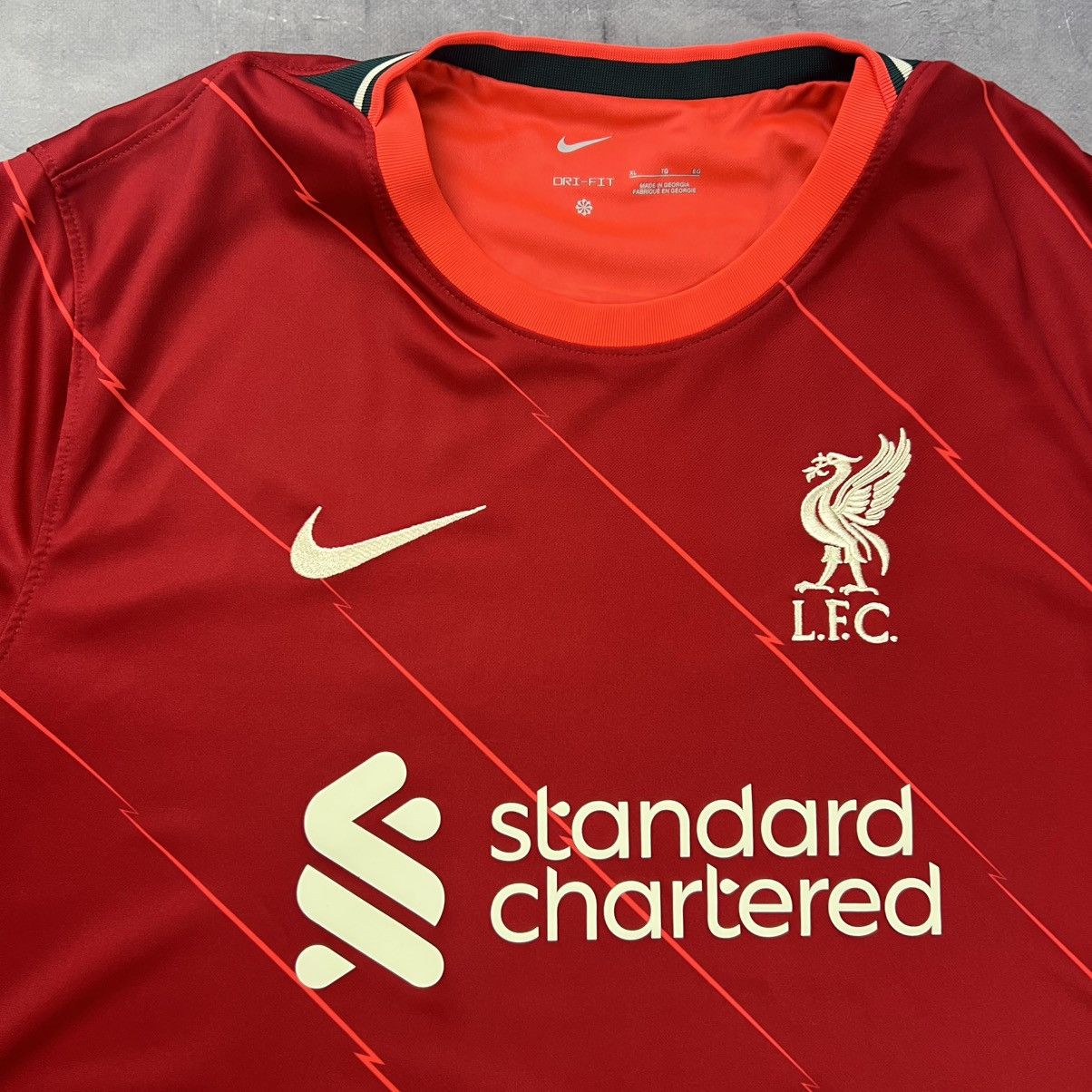 Nike Rare! Salah 11 Nike Liverpool Soccer Jersey Shirt Size US XL / EU 56 / 4 - 4 Thumbnail