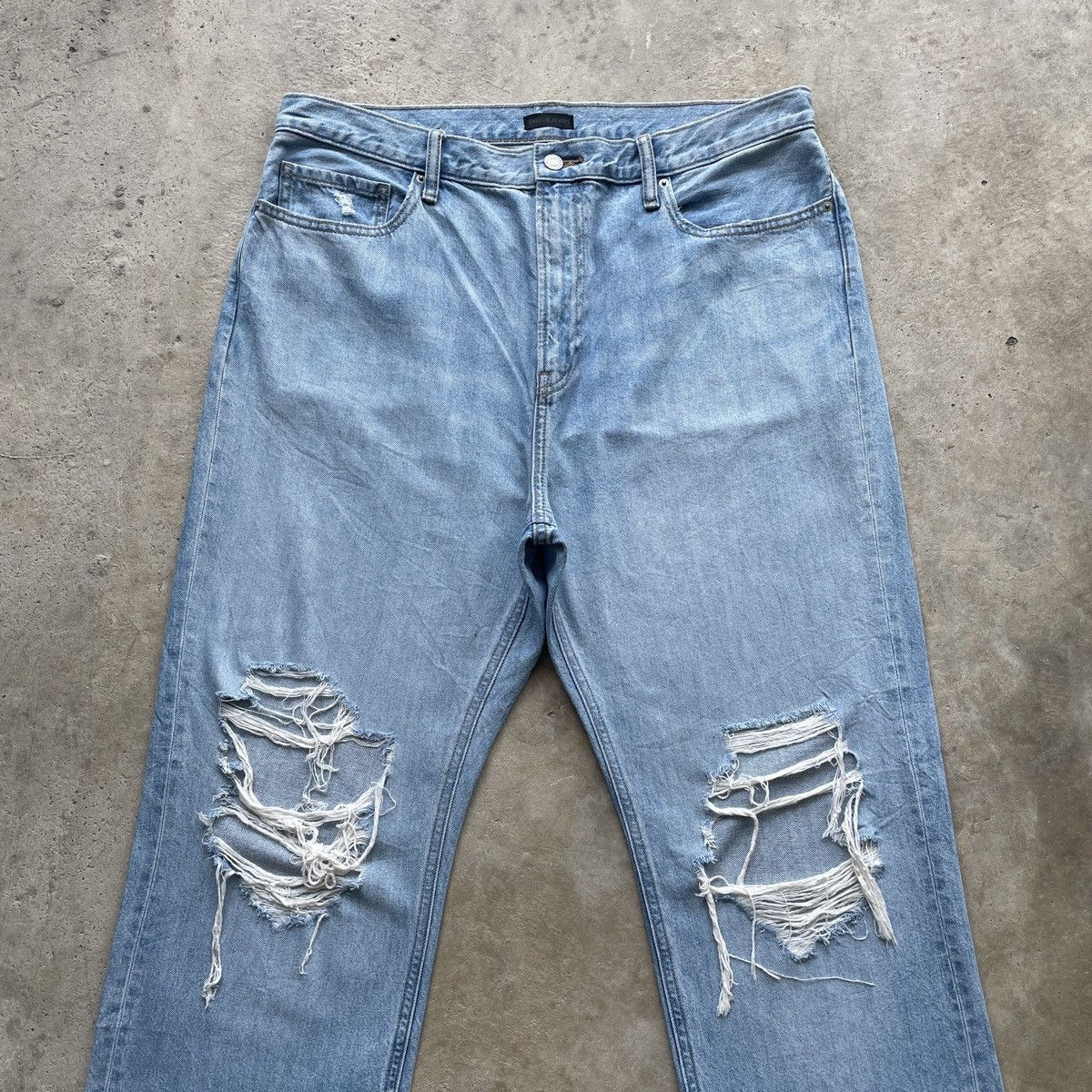 Japanese Brand Vintage Japanese Ripped Jeans Distressed Faded Pants W36x31 Size US 36 / EU 52 - 3 Thumbnail