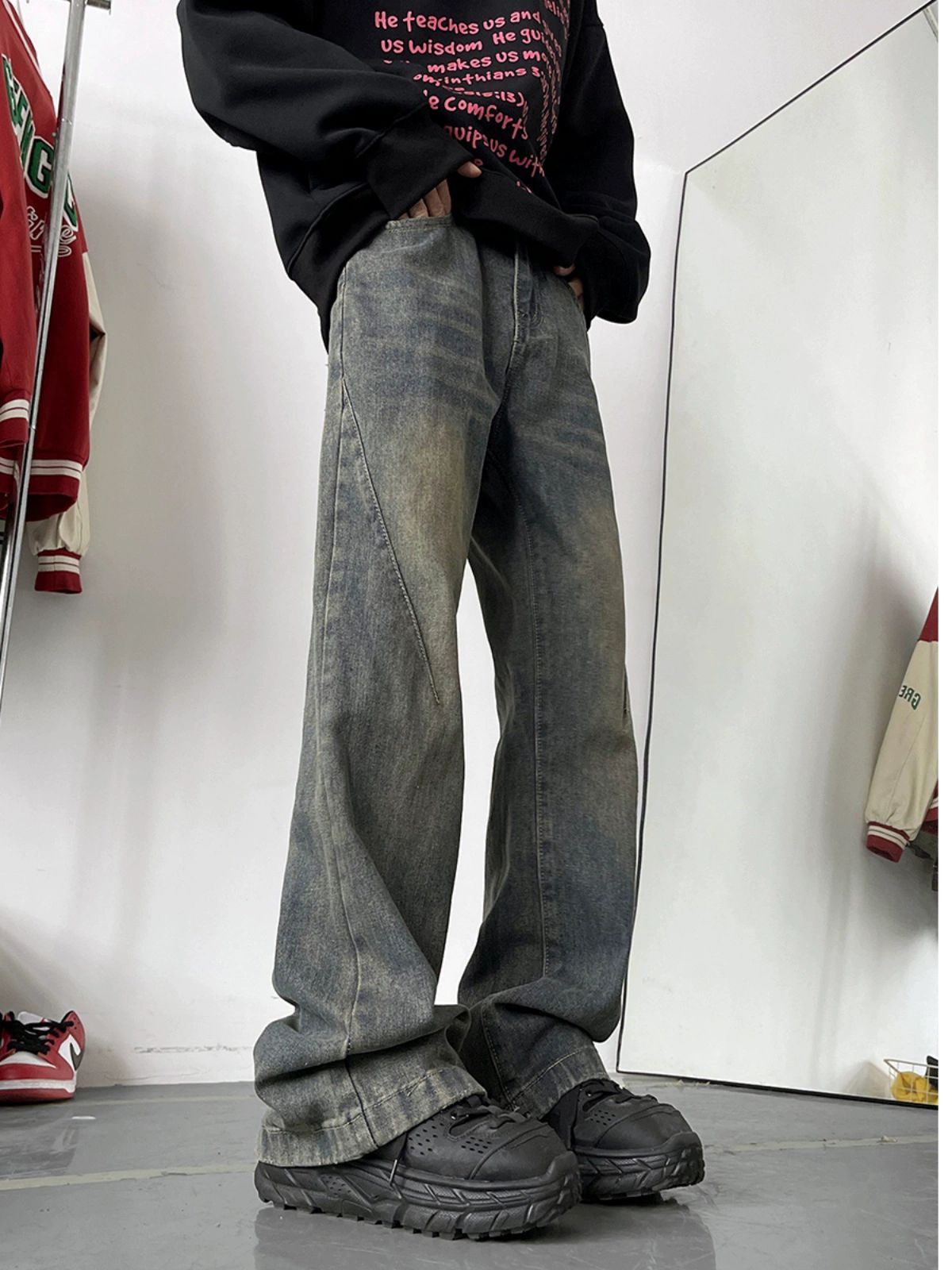 Japanese Brand Men's cleanfit distressed washed flared retro loose jeans Size US 32 / EU 48 - 4 Thumbnail