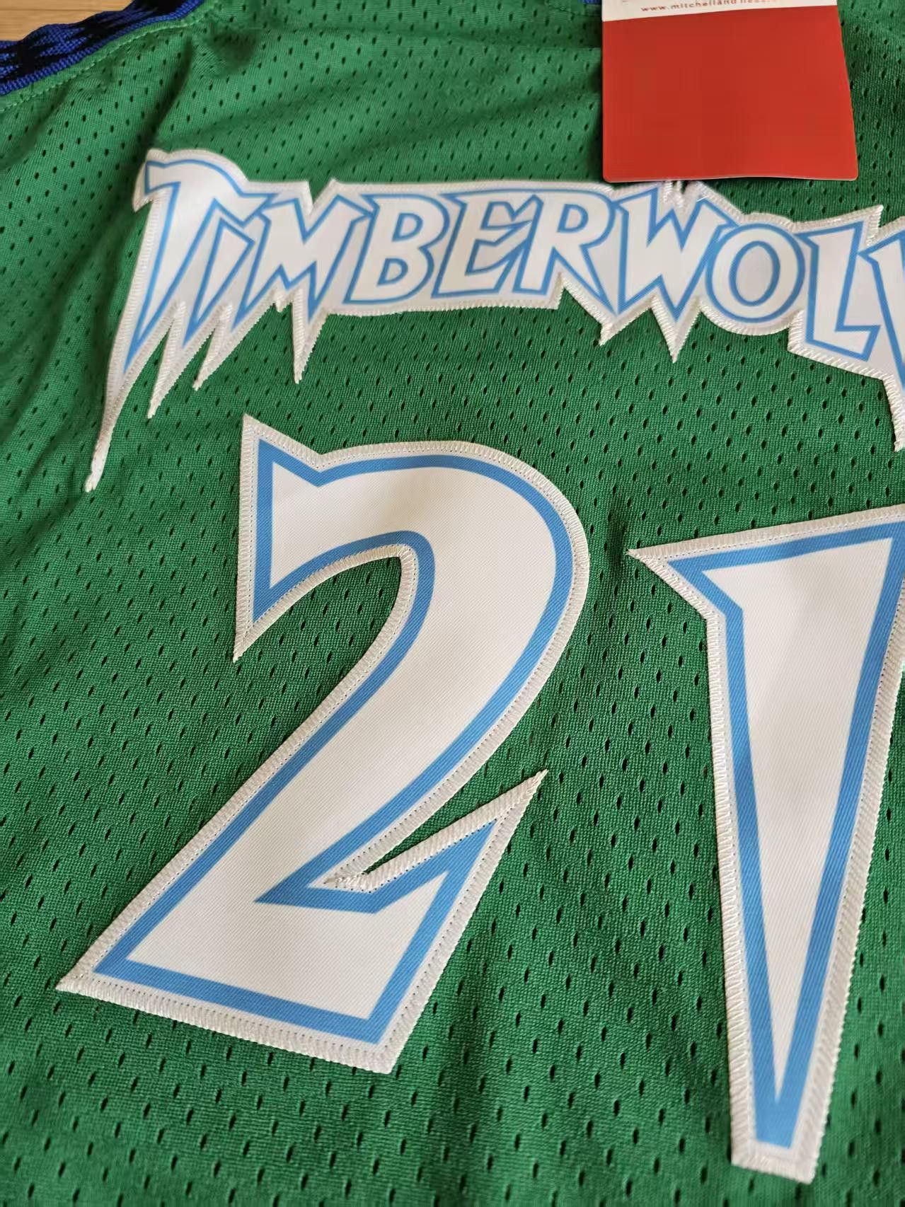 NBA 1997 1998 Minnesota Timberwolves #21 Kevin Garnett Jersey Size US XL / EU 56 / 4 - 4 Thumbnail