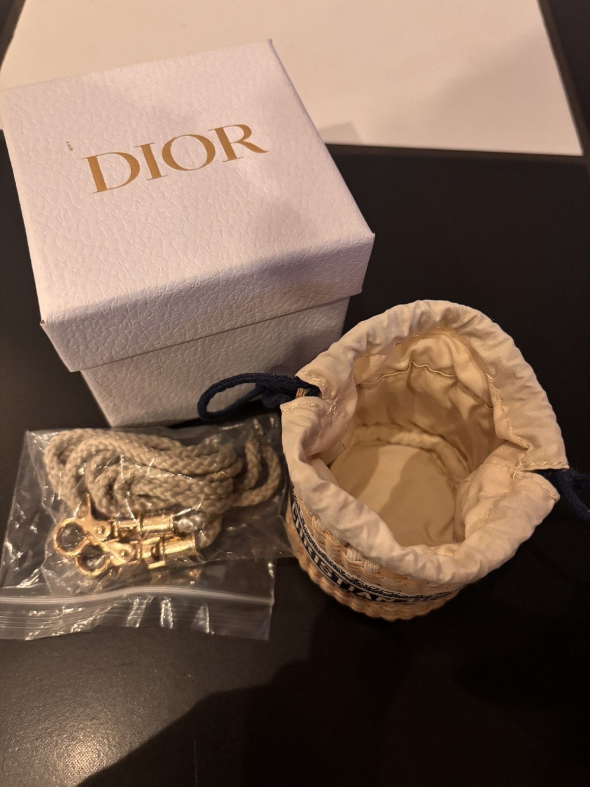 Dior Christian Dior beauty mini straw bag GWP *RARE* Size ONE SIZE - 2 Thumbnail