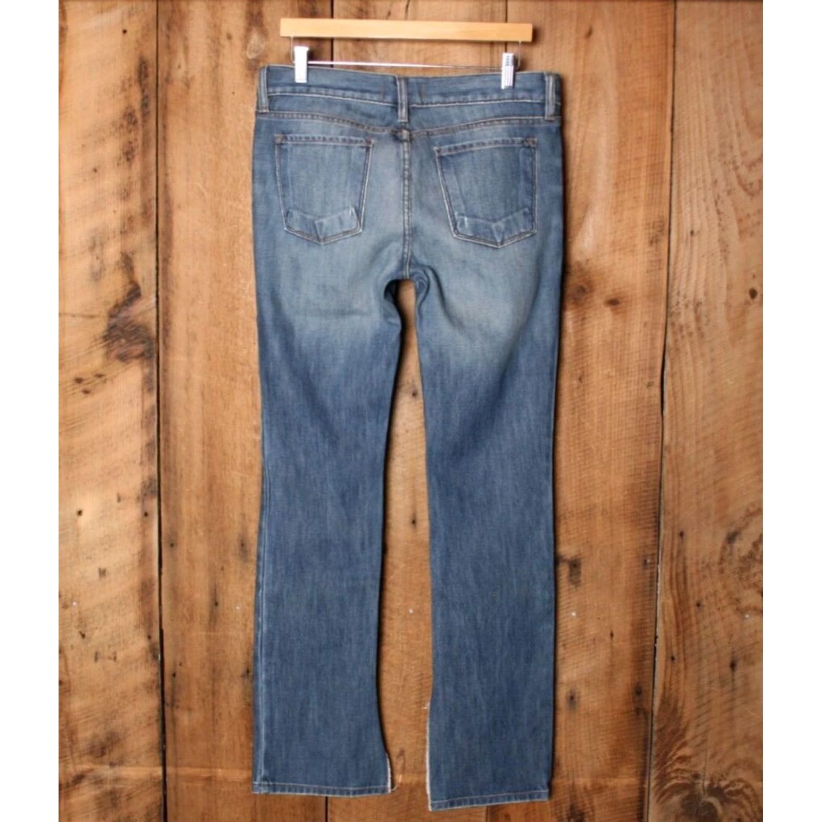 Free People FREE PEOPLE Jeans Distressed Denim Straight Leg Sz. 30 Women Inseam 33" Blue 100% Cotton Regular Rise Mid 8.5-10.5 in Straight Vintage? No. Size 30" / US 8 / IT 44 - 4 Thumbnail