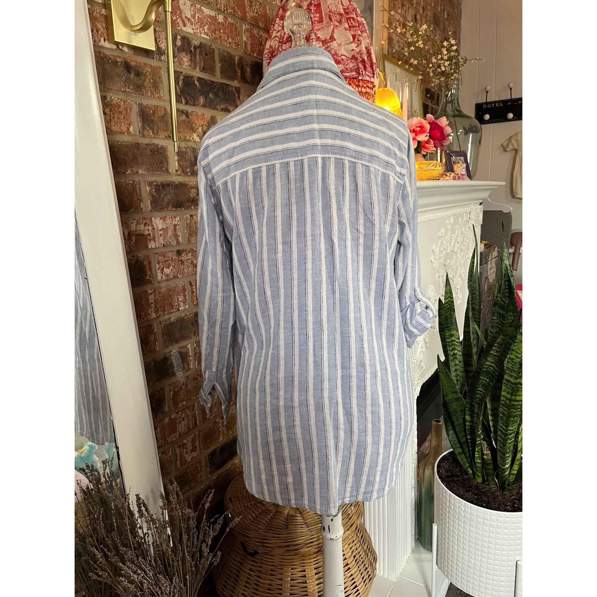 Nicole Miller Nicole Miller Womens Striped Button-Up Shirt 1X Lightweight Size XL / US 12-14 / IT 48-50 - 3 Thumbnail