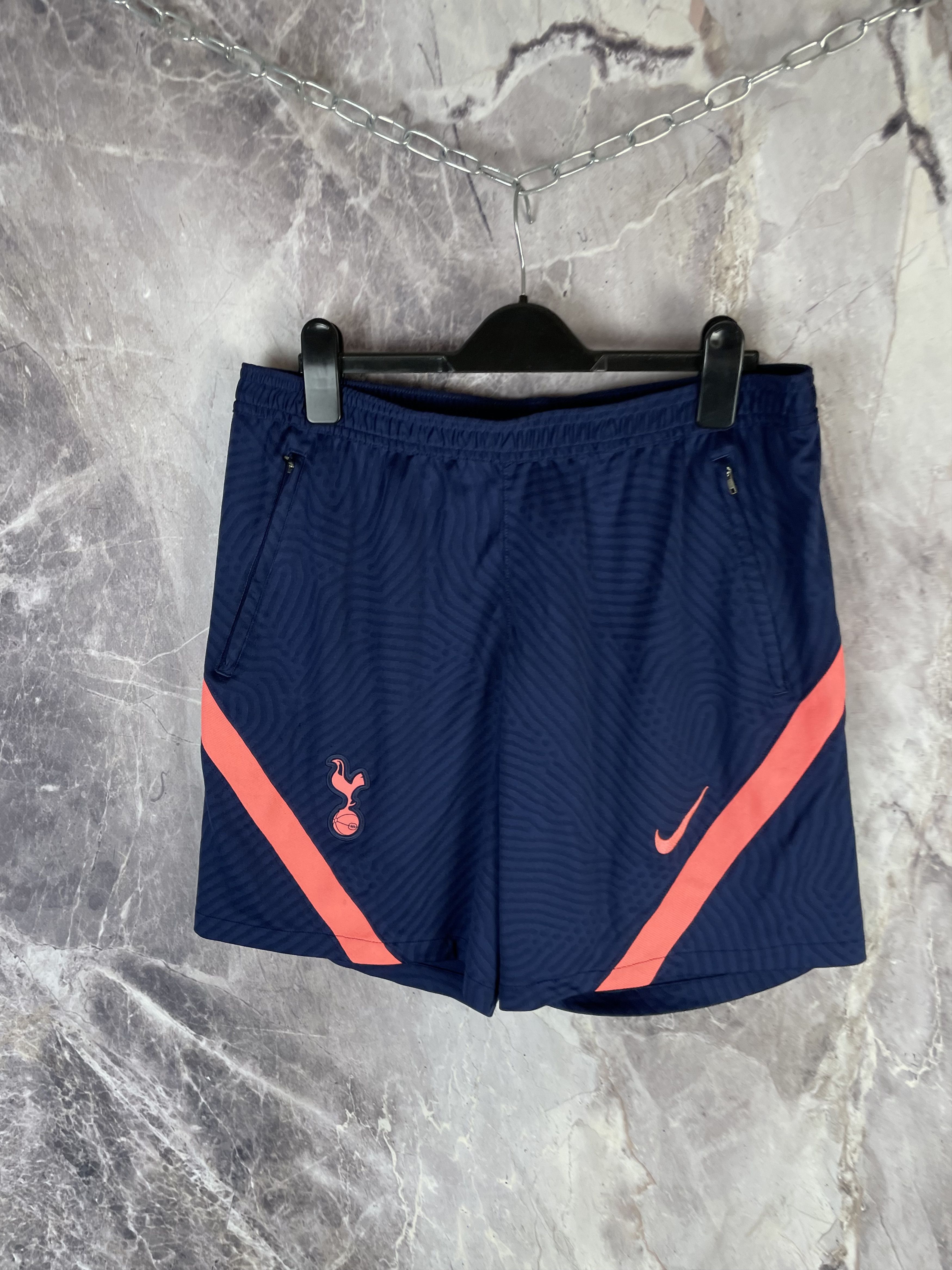 Nike Nike Tottenham Mens Nylon Shorts y2k Size US 36 / EU 52 - 3 Thumbnail