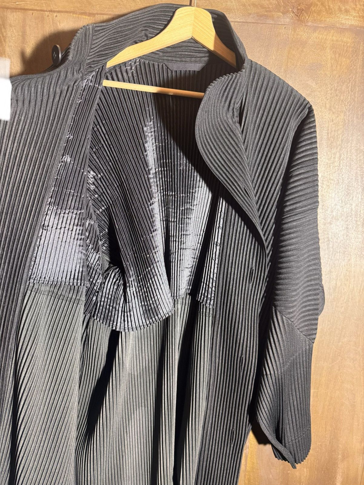 Issey Miyake issey miyake runway ss24 printed plisse coat 3 jp Size US M / EU 48-50 / 2 - 10 Thumbnail