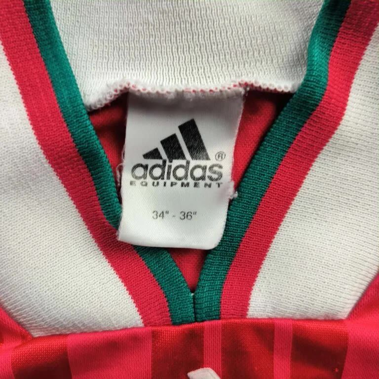 Adidas Liverpool 1993-95 Adidas home football jersey size S Size US S / EU 44-46 / 1 - 3 Thumbnail
