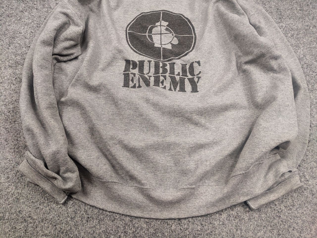 Public Enemy Vintage Public Enemy Target Logo Gray Crew chek Sweatshirt Size US XL / EU 56 / 4 - 7 Thumbnail