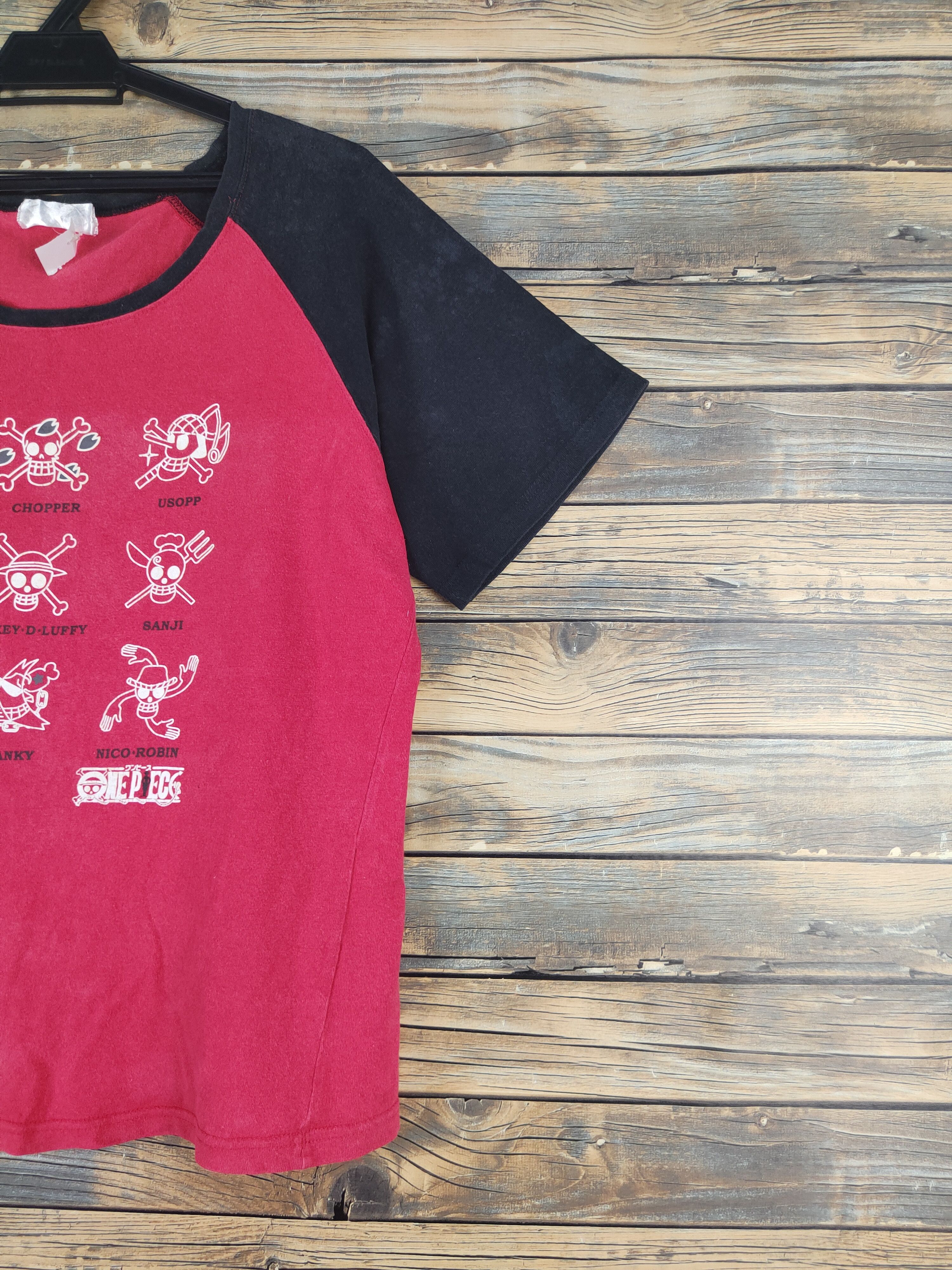 Japanese Brand DL One Piece Red Black Short Sleeve T-shirt #1630 Size US L / EU 52-54 / 3 - 6 Thumbnail