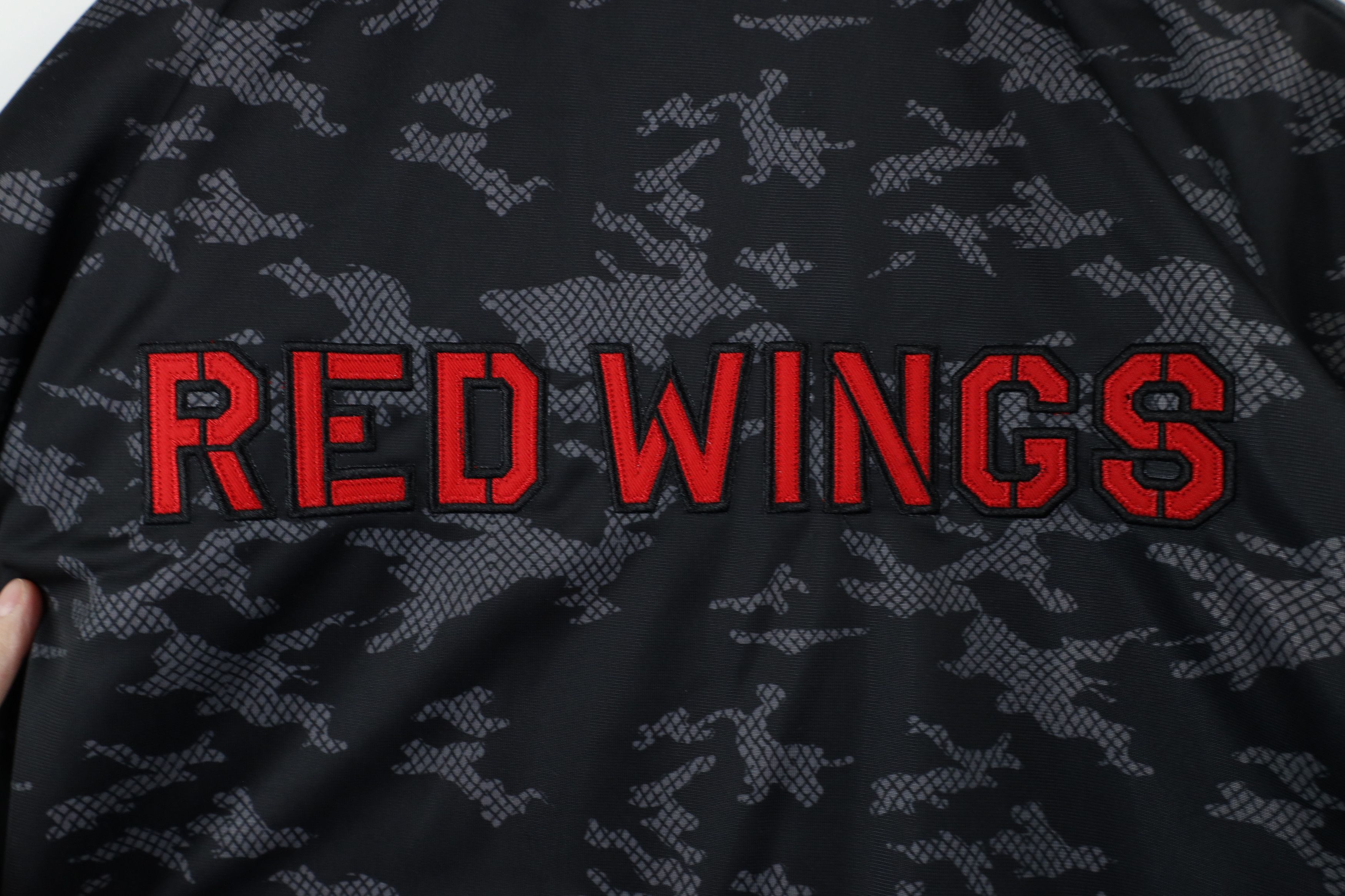 Vintage Vintage NHL Reversible Camouflage Detroit Red Wings Hoodie Size US XL / EU 56 / 4 - 8 Thumbnail