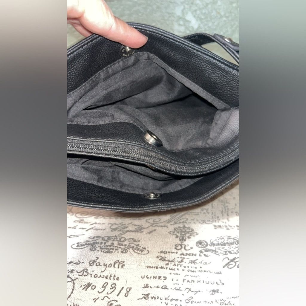 Other Stone Mountain purse with adjustable strap #leather #handbag Size ONE SIZE - 5 Thumbnail
