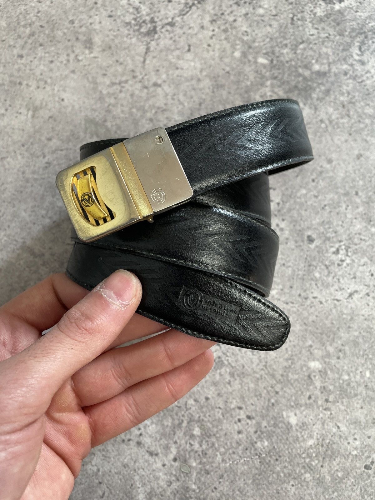 Valentino Vintage Y2K Classic Valentino Black Belt size: 30/32 Size 32 - 1 Thumbnail