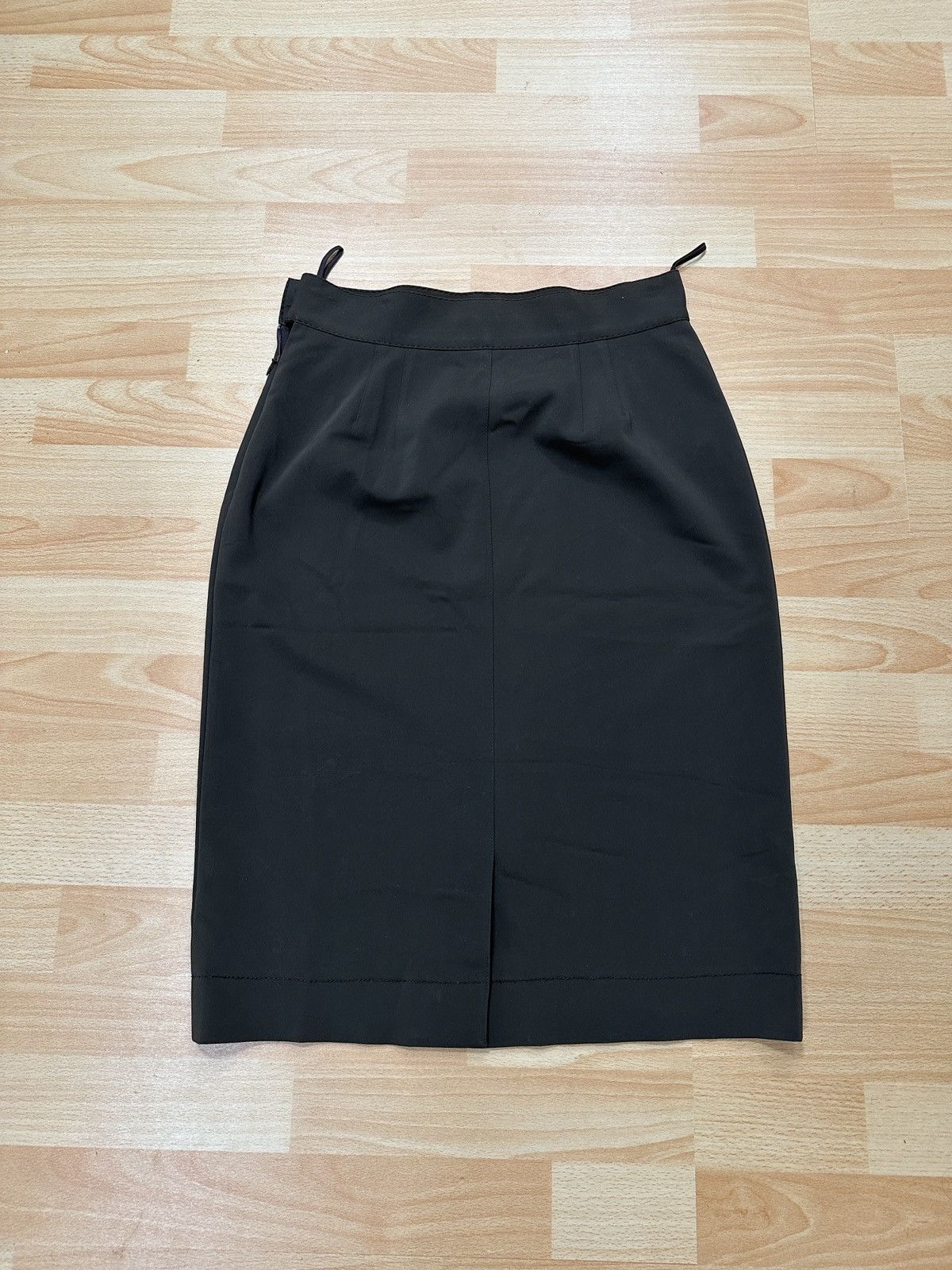 Prada Vintage 90s Prada Skirt Midi Zip Olive Made in Italy Fade Size 34" / US 12 / IT 48 - 8 Thumbnail