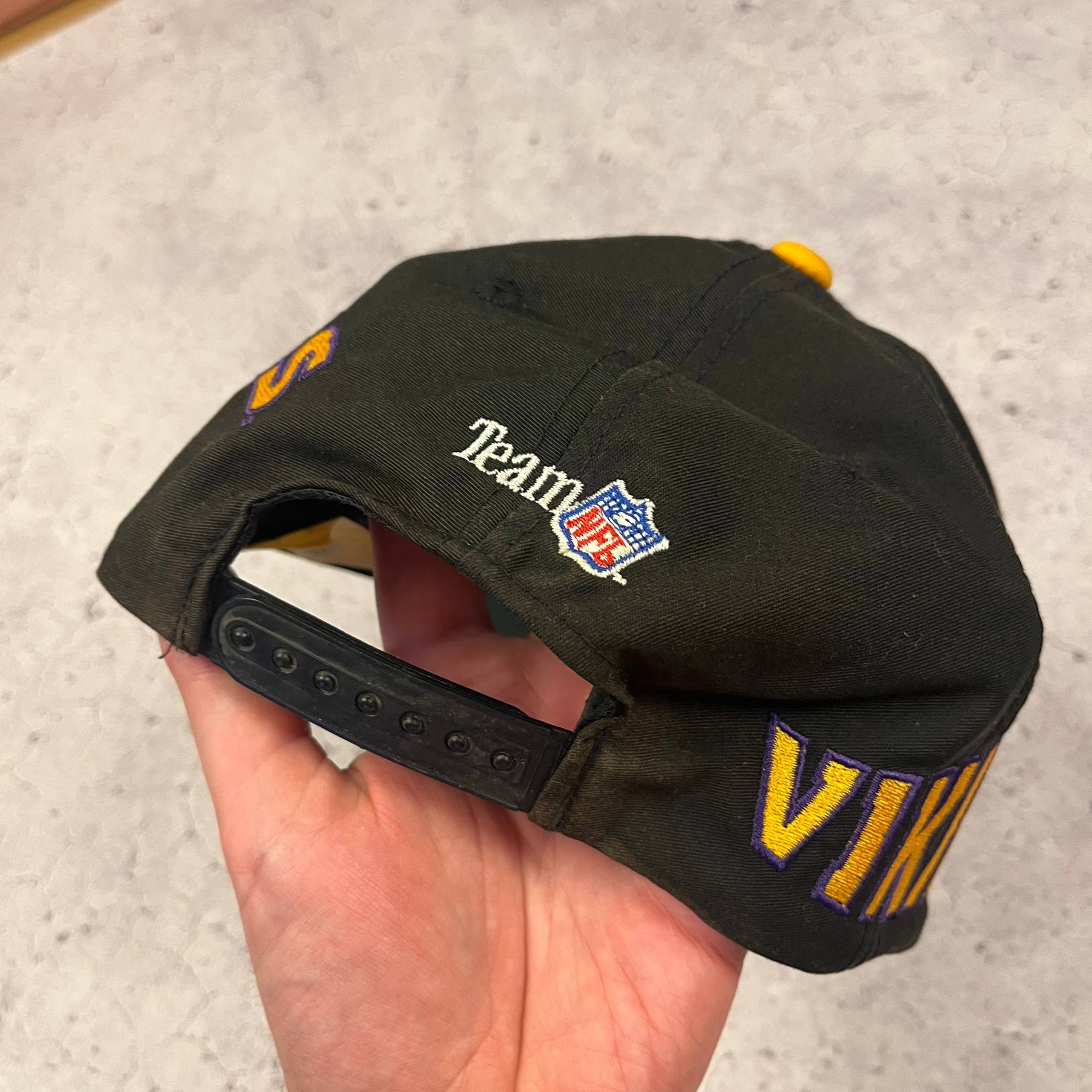 NFL Minnesota Vikings NFL Amcap Vintage Baseball Cap Size ONE SIZE - 4 Thumbnail