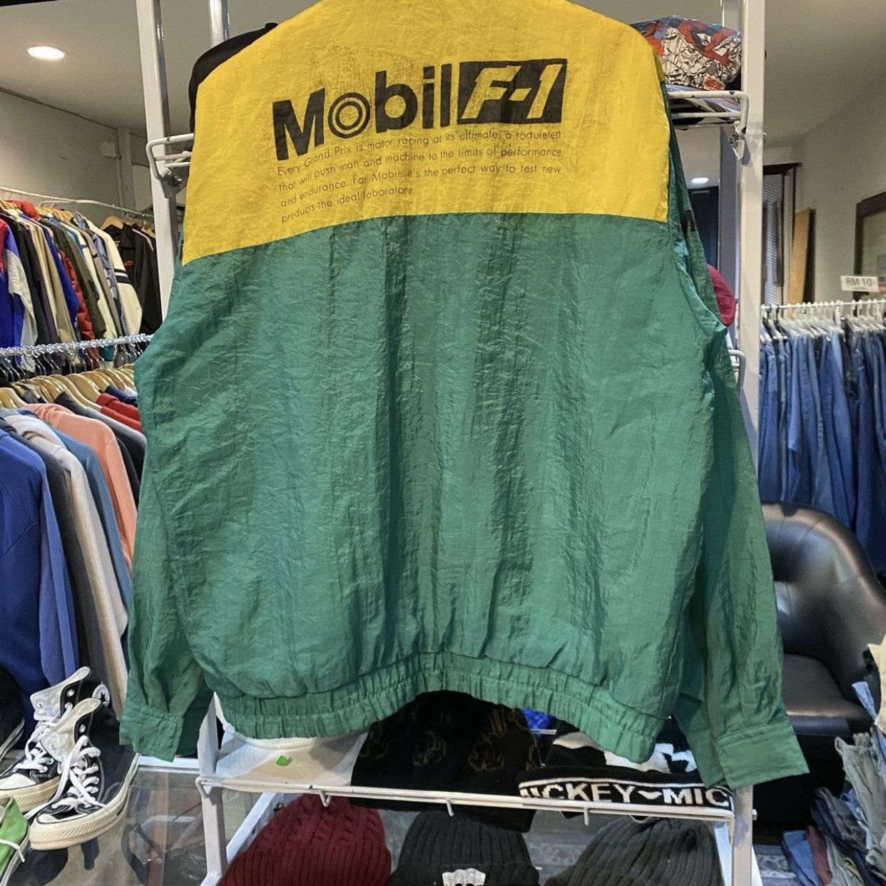 Ferrari × Mercedes-Benz × Vintage Vintage Mobil F1 Mobil 1 Rally Formula 5W-50 Light Jackets Size US M / EU 48-50 / 2 - 5 Thumbnail