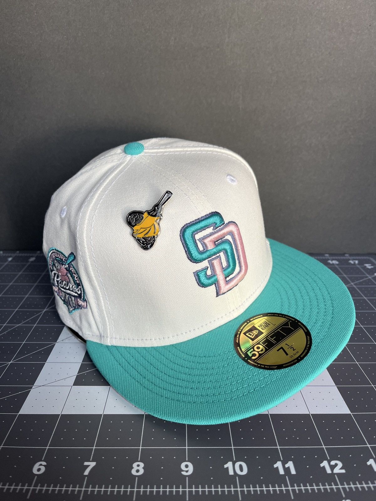 New Era San Diego Padres 7 1/2 59fifty Monaco MLB Size ONE SIZE - 1 Thumbnail