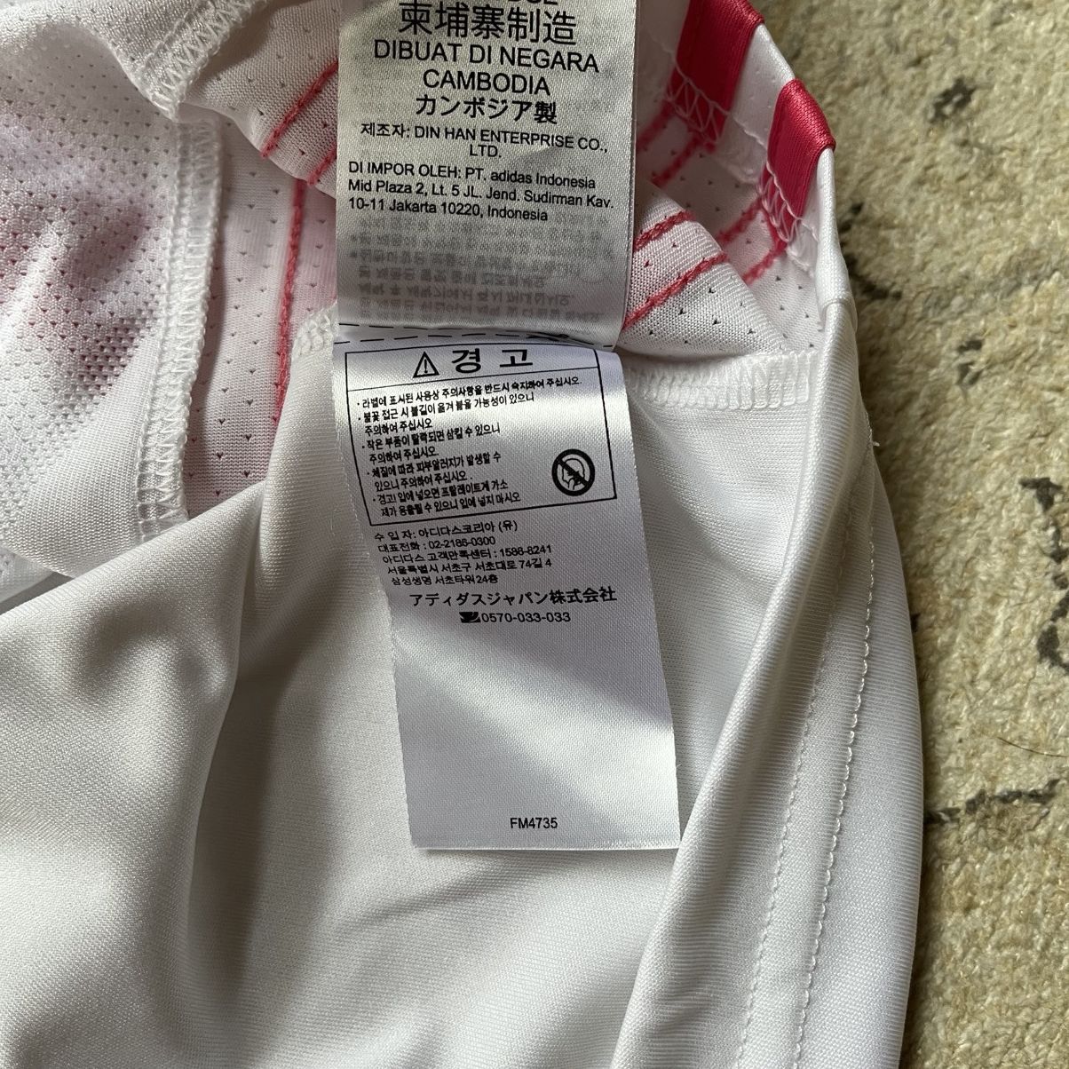 Adidas Real Madrid Home Jersey Size US M / EU 48-50 / 2 - 6 Thumbnail