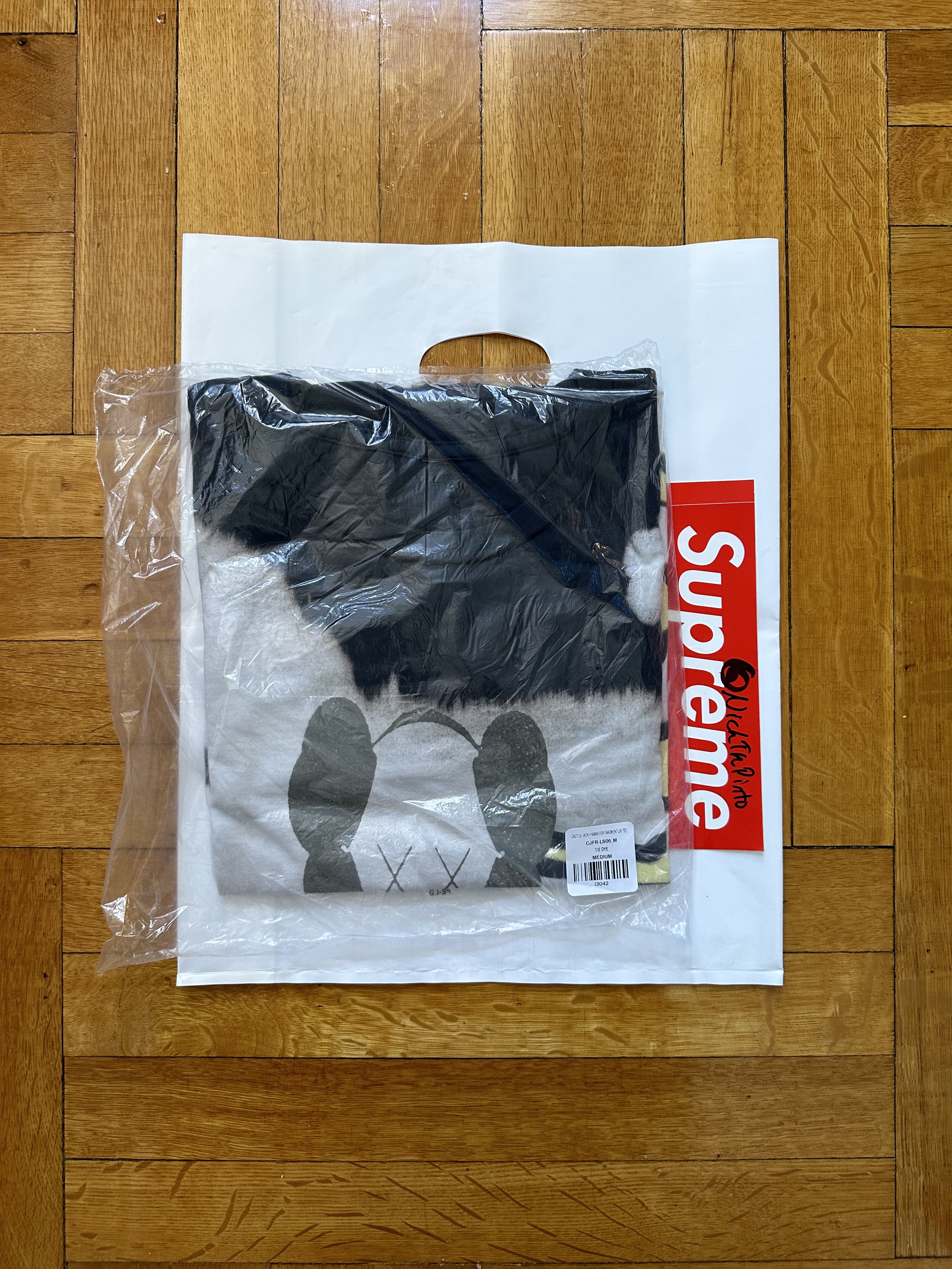 Fragment Design × Kaws × Travis Scott For Fragment L/S Tee Size US M / EU 48-50 / 2 - 1 Thumbnail