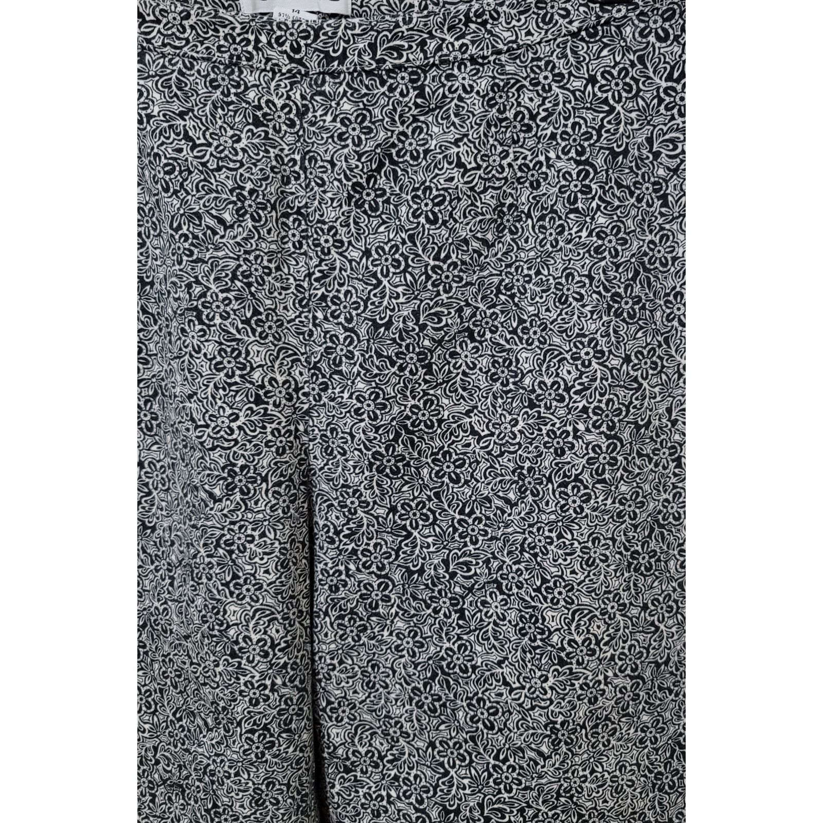 Other Chaus Black White Floral Womens Capri 14 Side Zip Flat Front Size 36" / US 14 / IT 50 - 2 Thumbnail