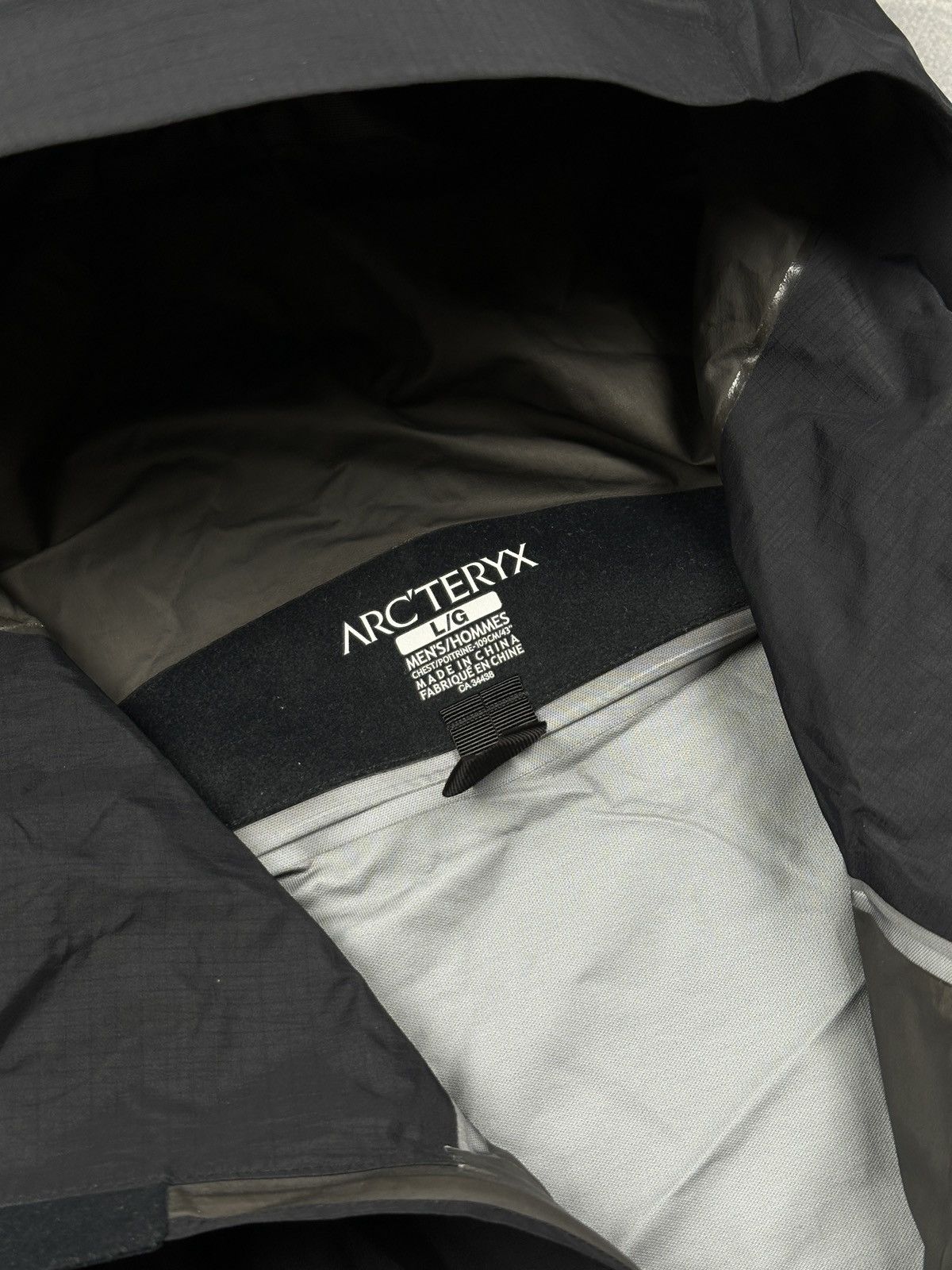 Arc'teryx Arc'teryx Zeta LT Gore-Tex Shell Jacket Black Lightweight Size US L / EU 52-54 / 3 - 15 Thumbnail