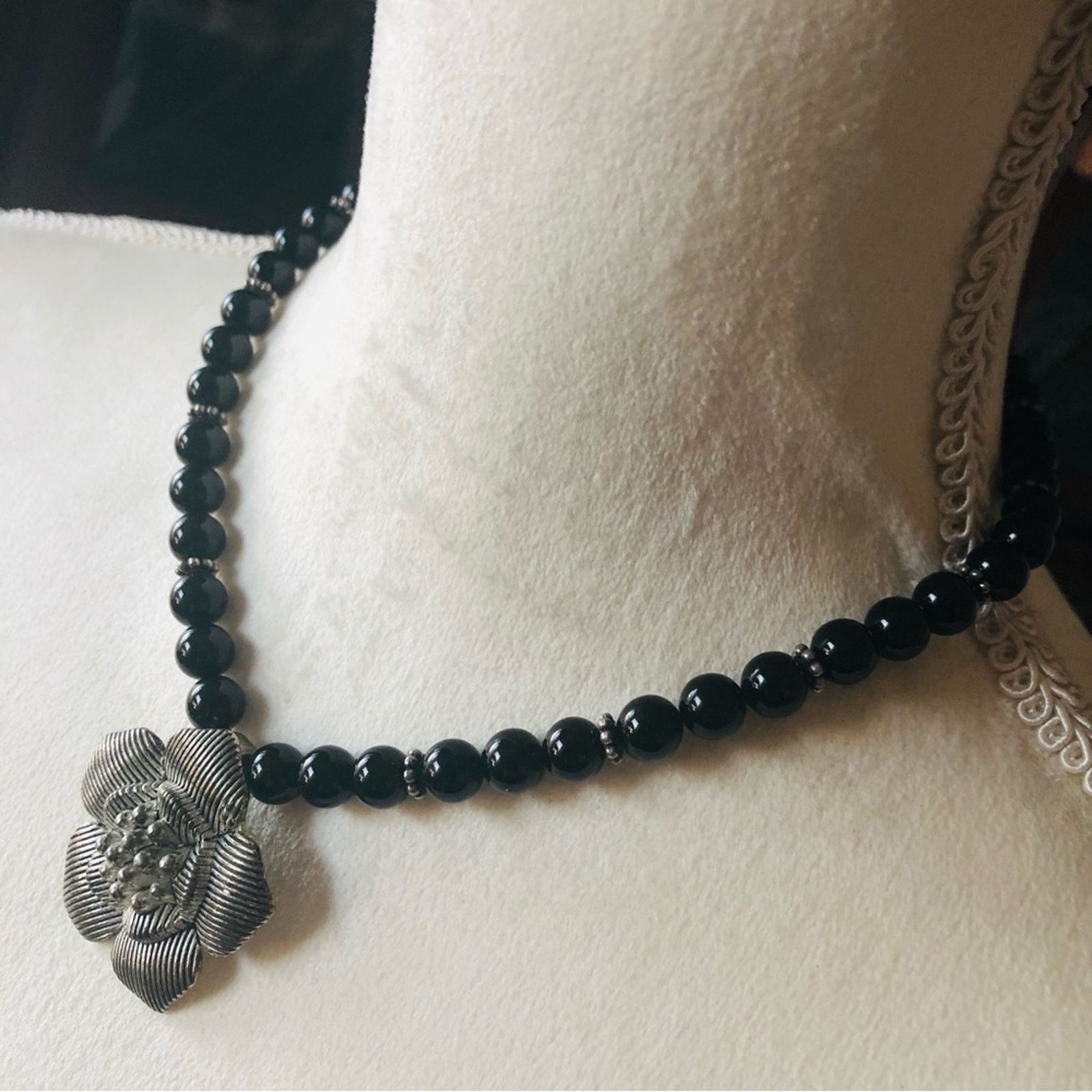 Vintage Vintage 80s-90s handmade black chalcedony beaded necklace Size ONE SIZE - 4 Thumbnail