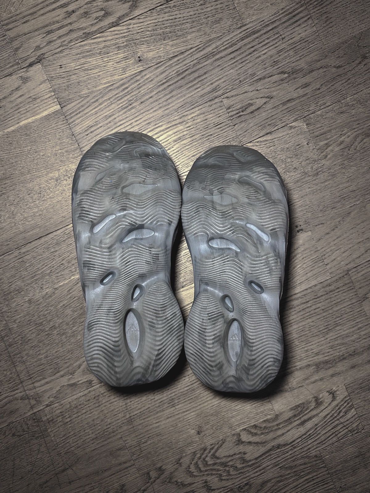 Yeezy Yeezy foam runners MX Granite Size US 8 / EU 41 - 4 Thumbnail