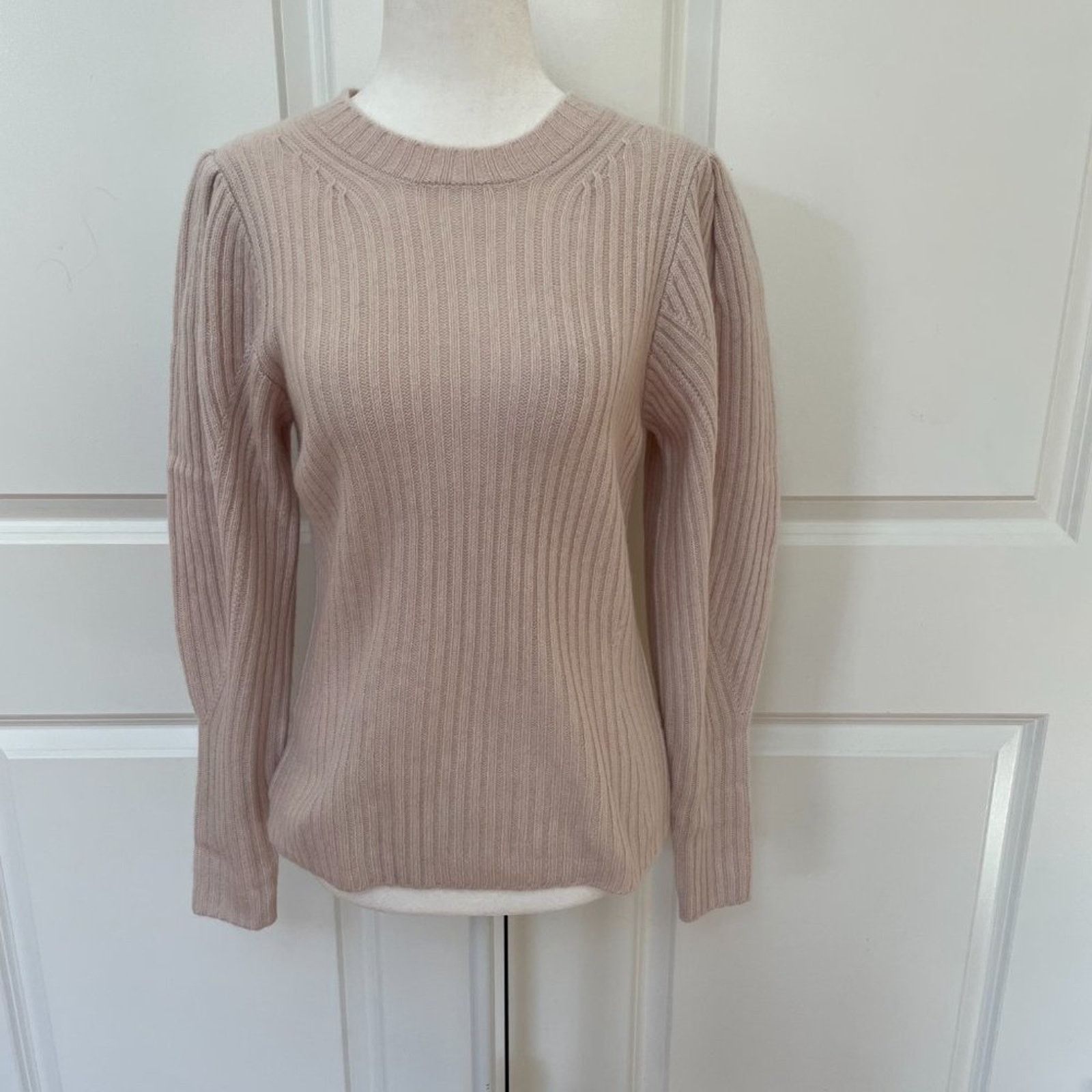 Elie Tahari Cashmere Puff Shoulder Sweater from ElieTahari Size M / US 6-8 / IT 42-44 - 1 Thumbnail