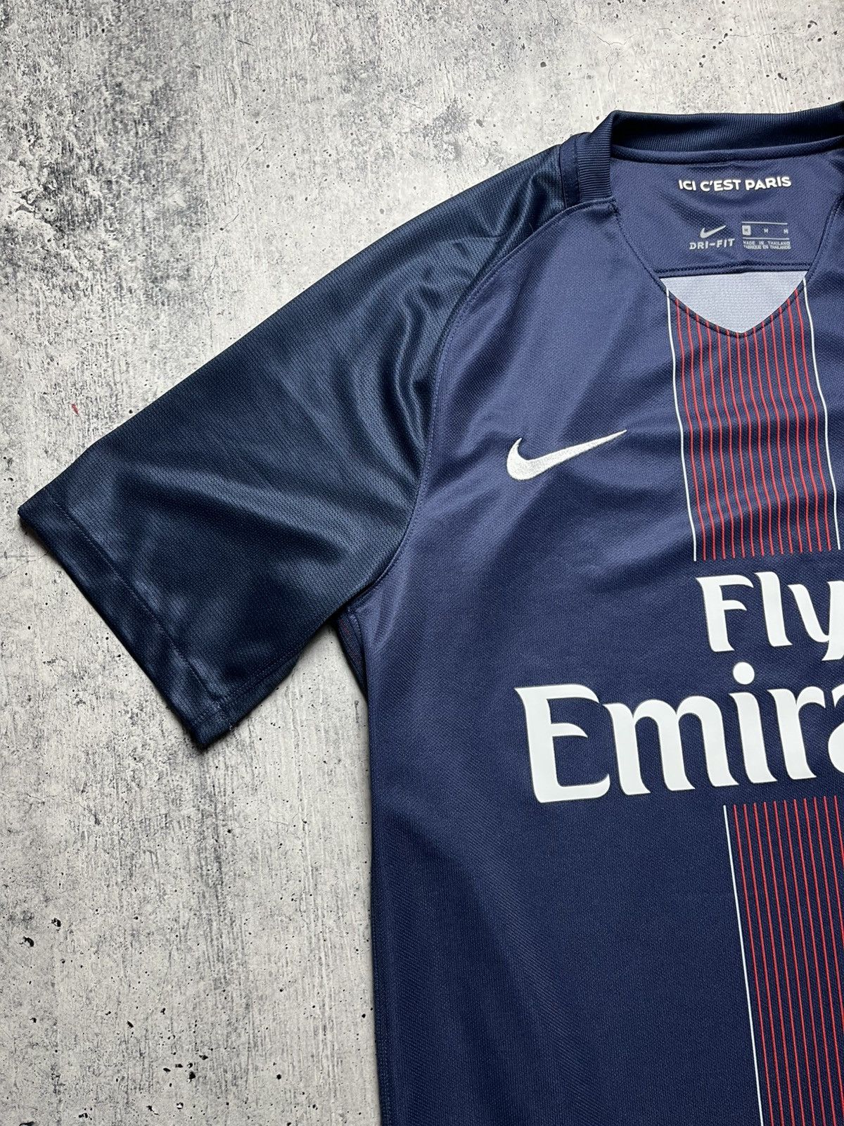Nike PARIS SAINT GERMAIN 2016 2017 HOME FOOTBALL NIKE 776929-410 Size US M / EU 48-50 / 2 - 2 Thumbnail