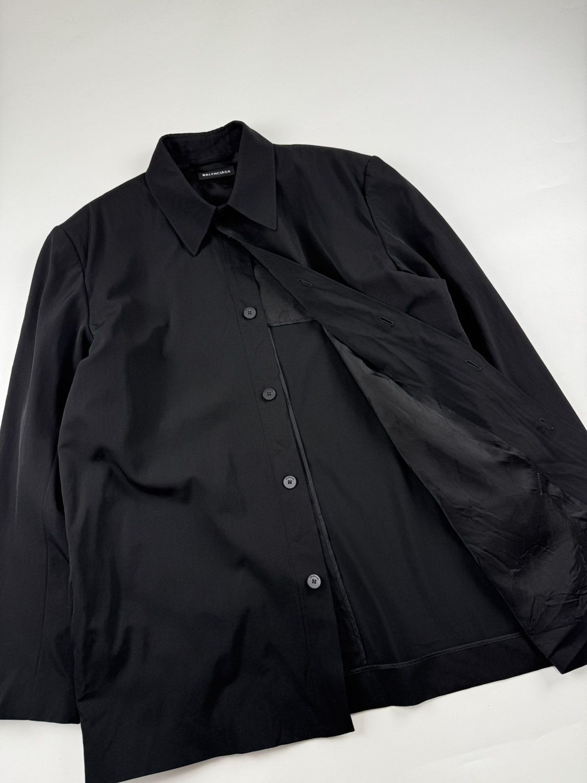 Balenciaga Balenciaga Oversized Shirt Jacket with Shoulder Pad Size US S / EU 44-46 / 1 - 10 Thumbnail