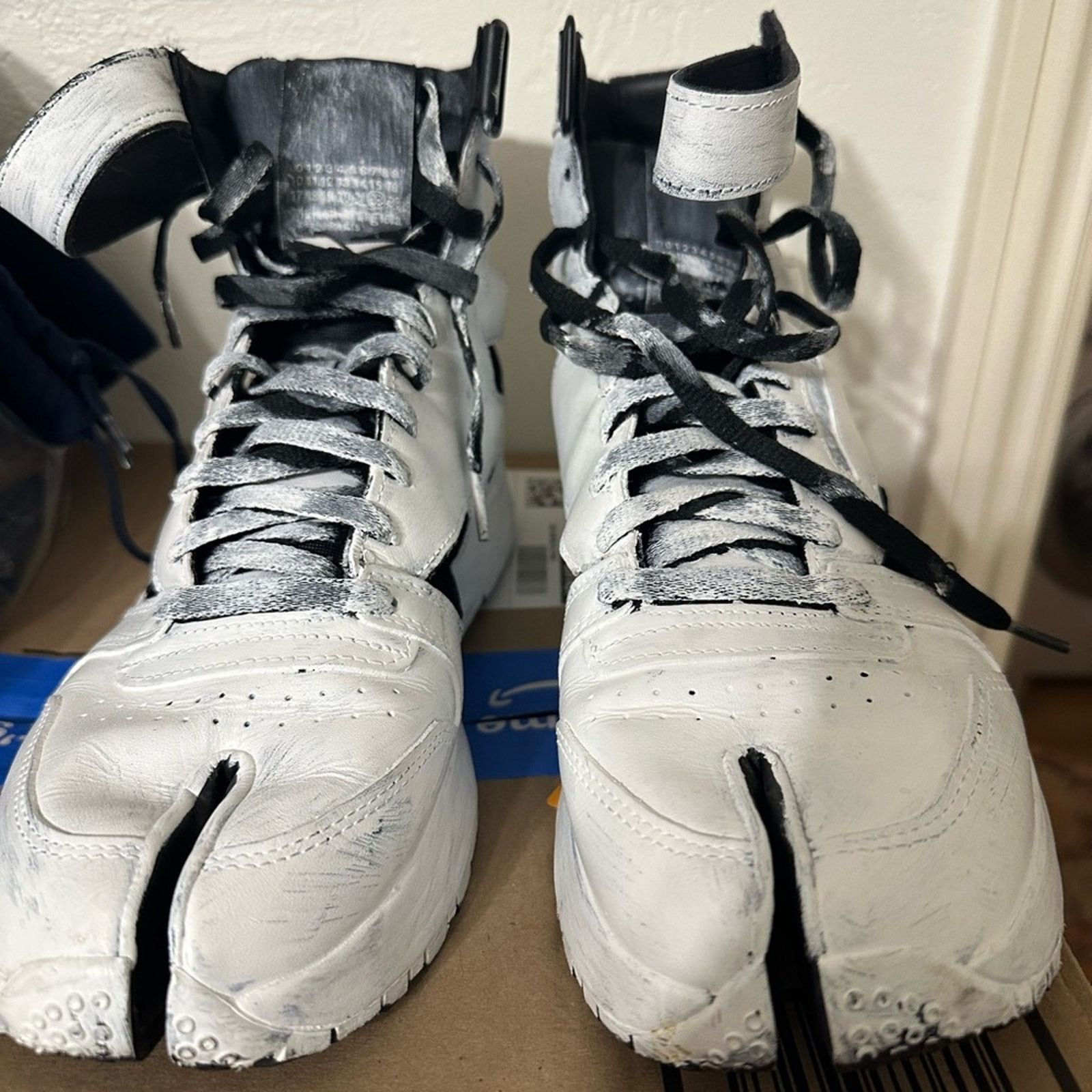 Maison Margiela × Reebok Bianchetto Gladiator High Top Tabi Sneakers Men US 11.5 Size US 11.5 / EU 44-45 - 11 Thumbnail