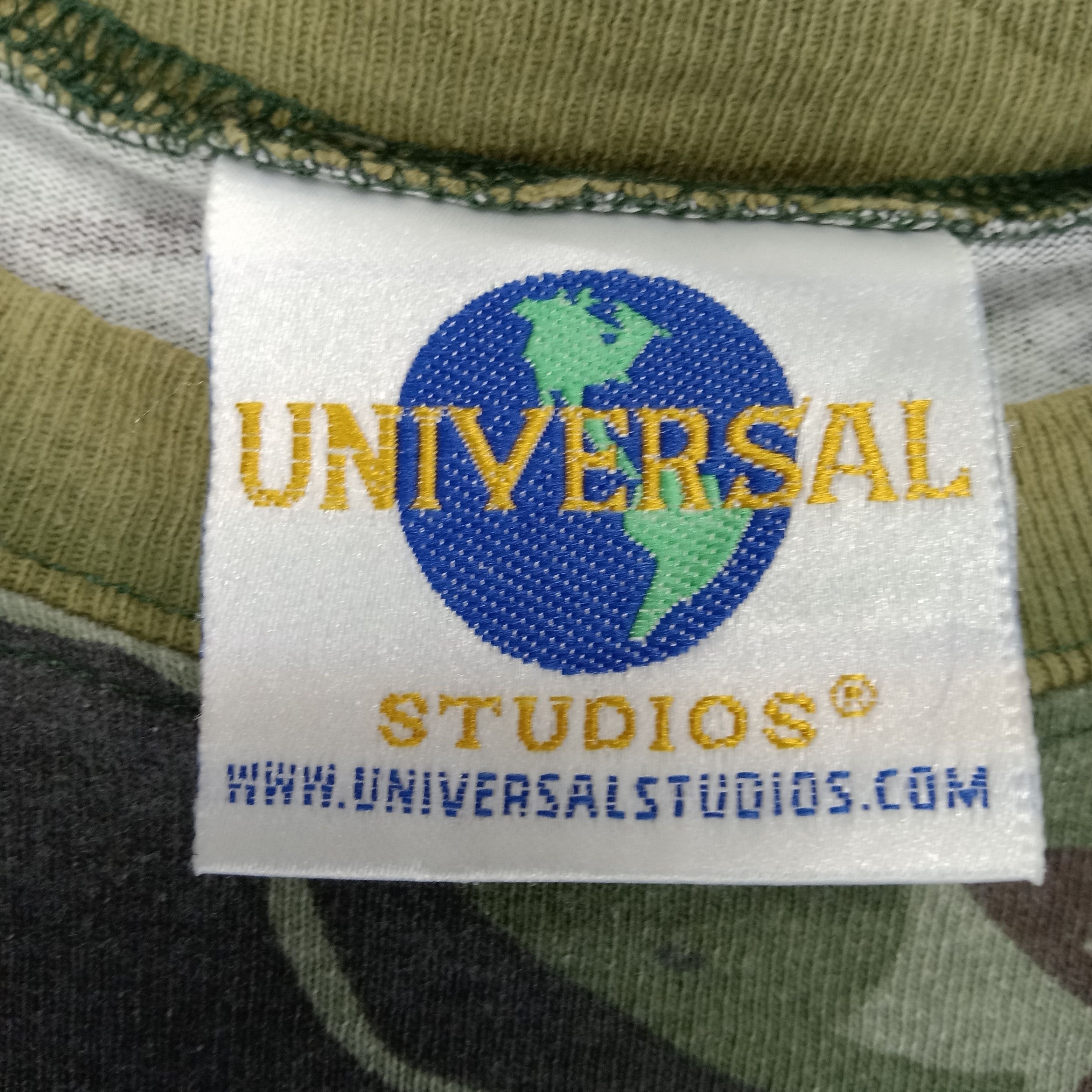 Universal Studios × Vintage Jurassic Park American Cartoon Movie Dinosaur Camo Tshirt Size US XXL / EU 58 / 5 - 4 Thumbnail
