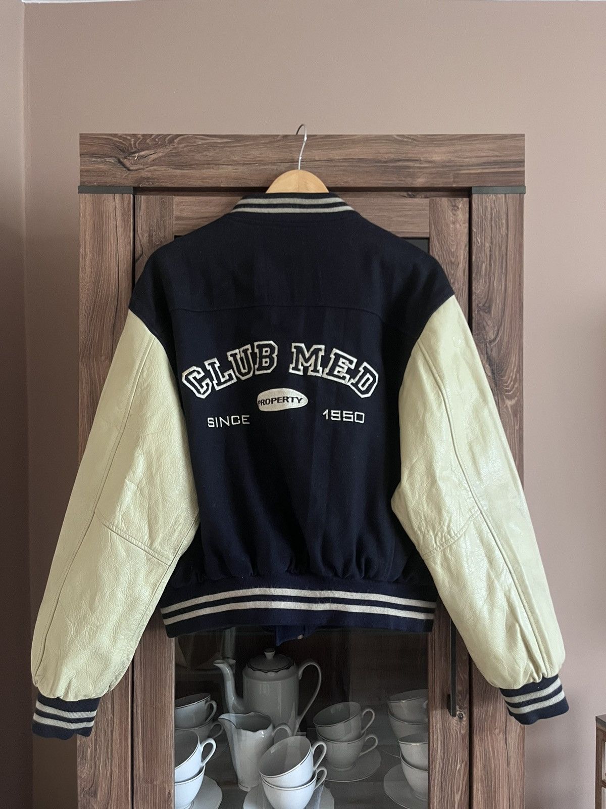Vintage Vintage Club Med Varsity Wool Leather Jacket M Size US M / EU 48-50 / 2 - 1 Thumbnail