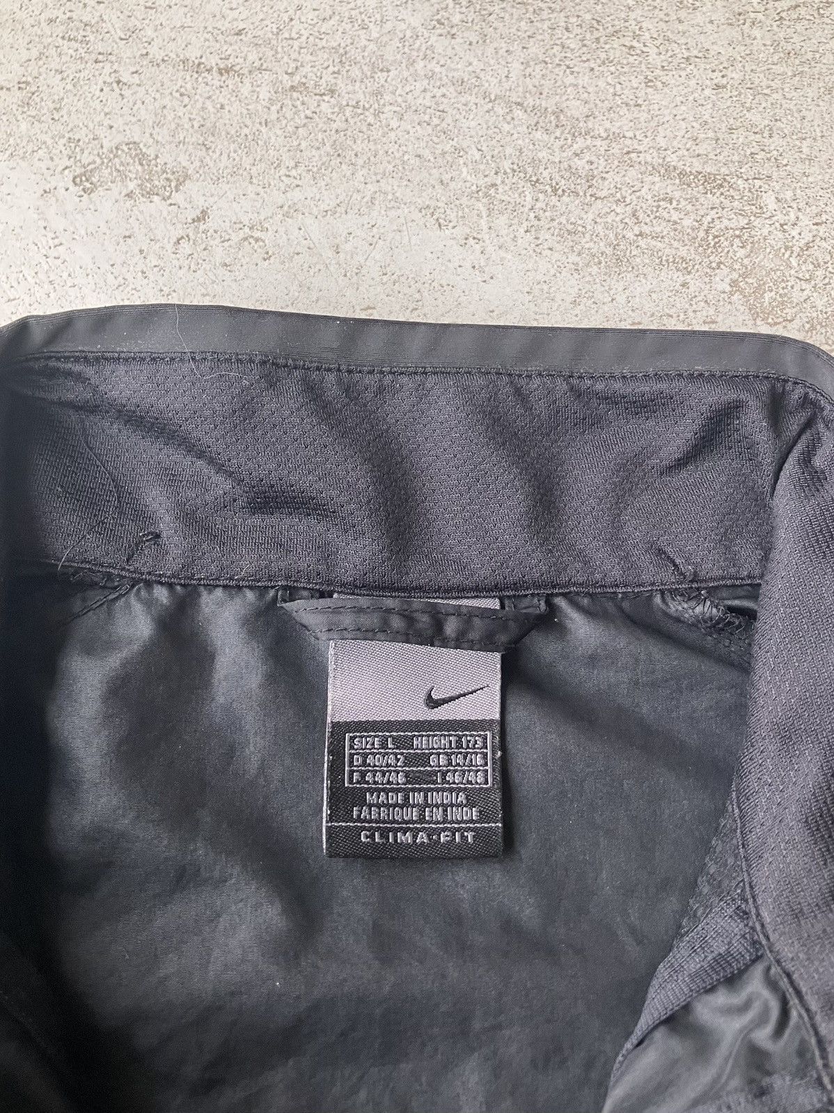 Nike Vintage 00s Nike Butterfly Pocket Technical Laser Cut Jacket Size US S / EU 44-46 / 1 - 5 Thumbnail