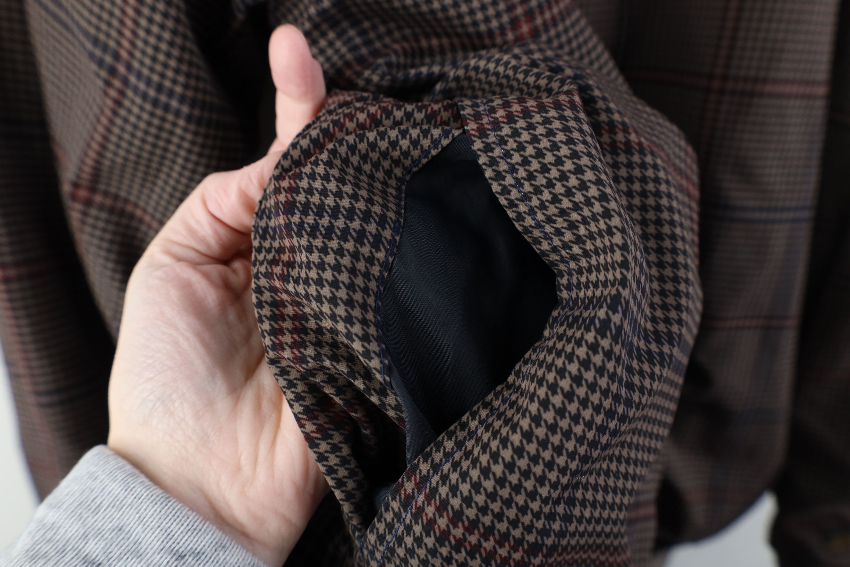 Vintage Vintage 90s Streetwear Houndstooth Pullover Rain Jacket Size US L / EU 52-54 / 3 - 7 Thumbnail