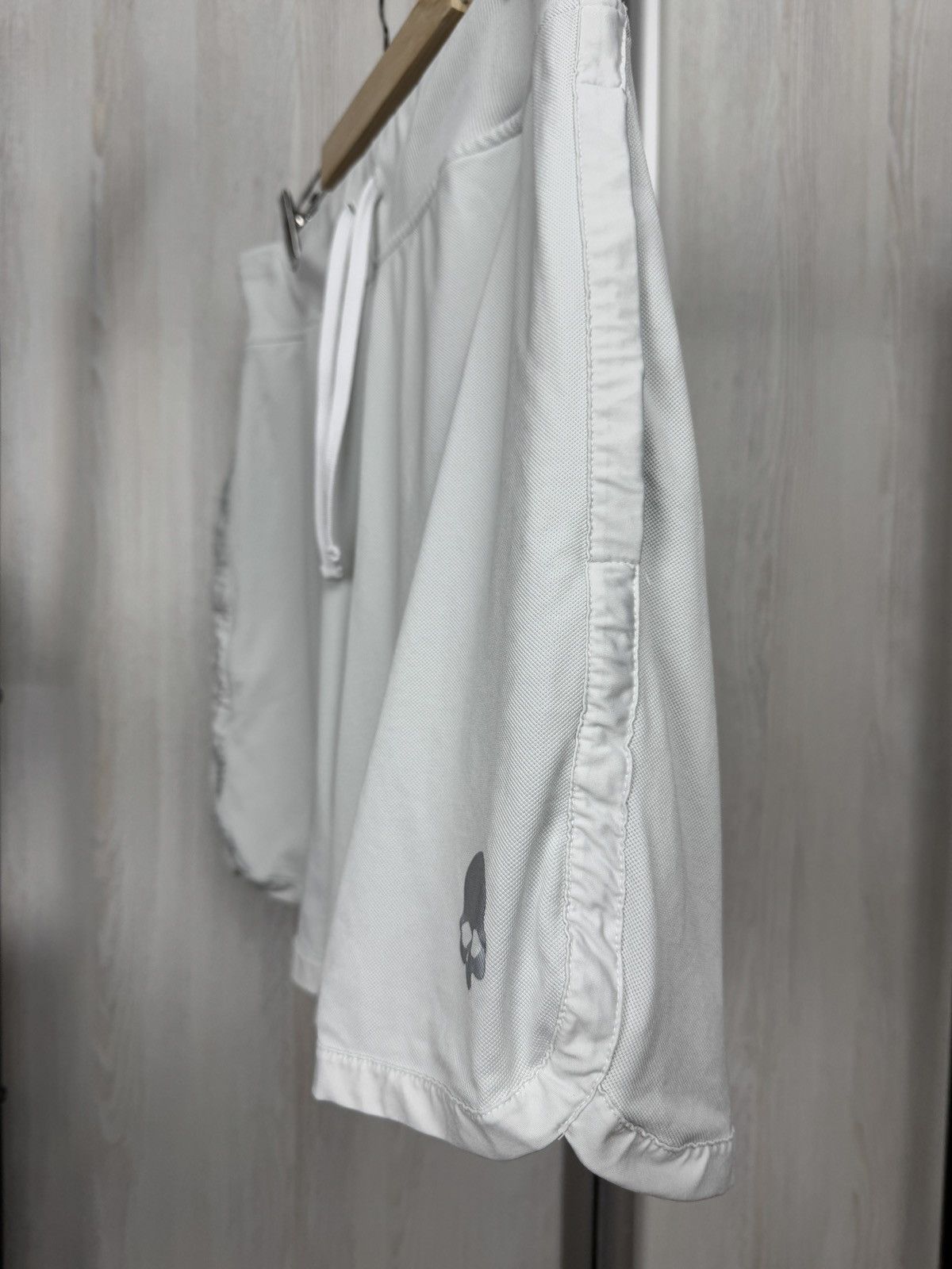 HYDROGEN Hydrogen white nylon reflective logo shorts Size US 36 / EU 52 - 6 Thumbnail