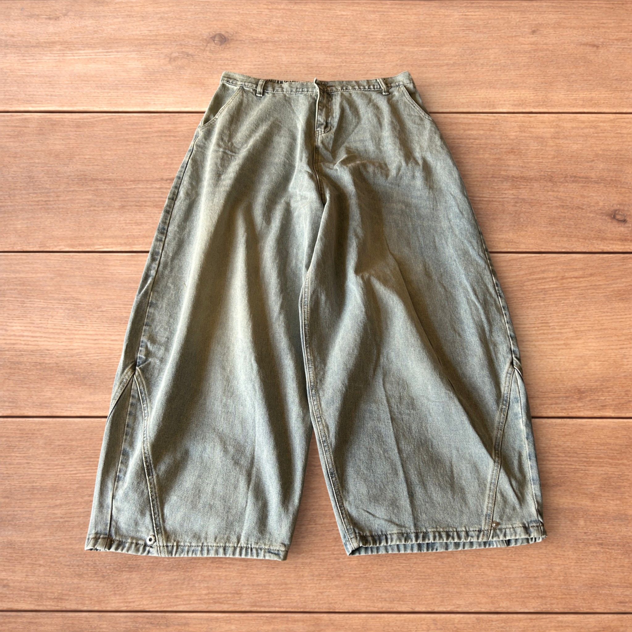 Japanese Brand Super baggy wide leg balloon fit jeans in light blue wash. Size US 36 / EU 52 - 1 Thumbnail