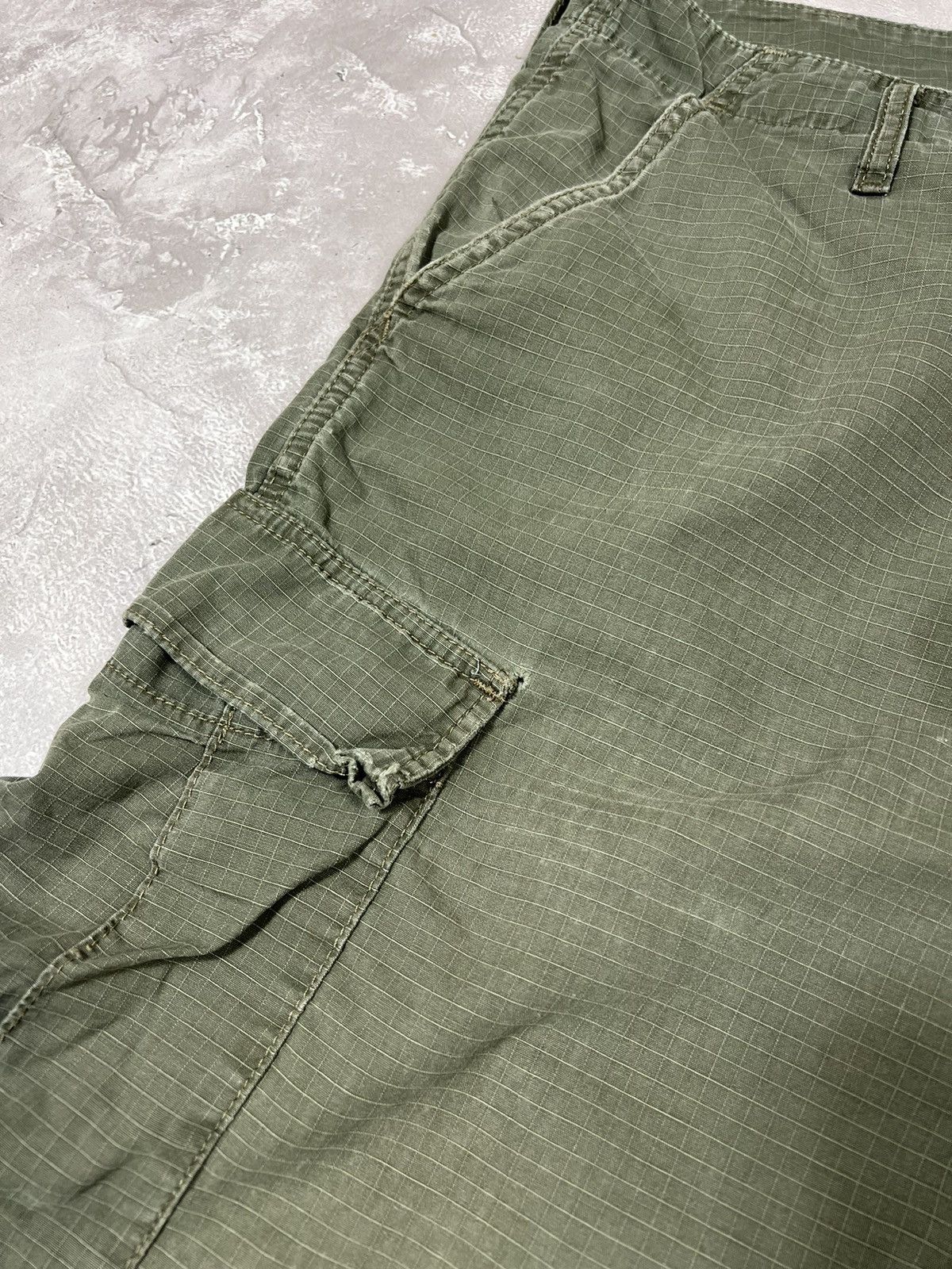 Carhartt Vintage Carhartt Distressed Cargo Short Size US 34 / EU 50 - 6 Thumbnail