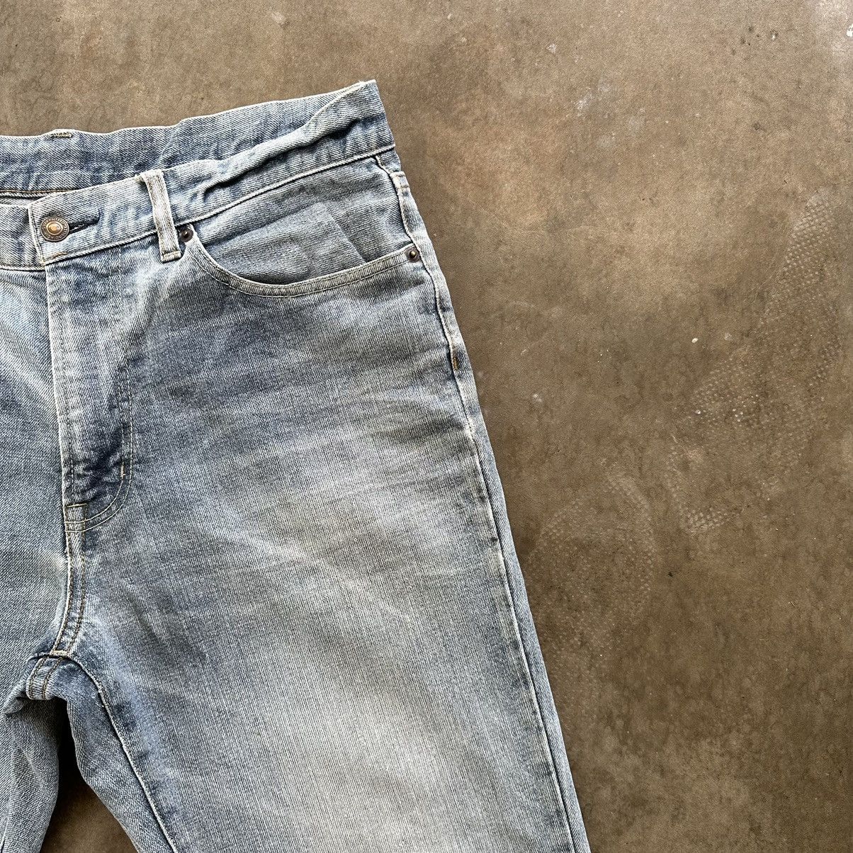 Japanese Brand Vintage Japanese Lightwash Distressed Denim Jean Pant W31 Size US 31 - 5 Thumbnail