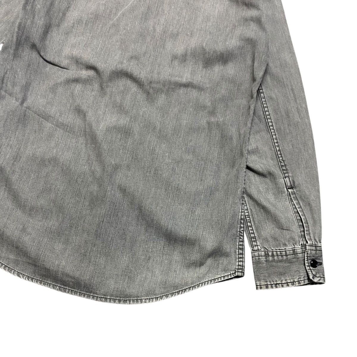 Blue Blue Japan vintage Blue Blue Japan Denim Work Shirt Charcoal Faded Size US S / EU 44-46 / 1 - 10 Thumbnail
