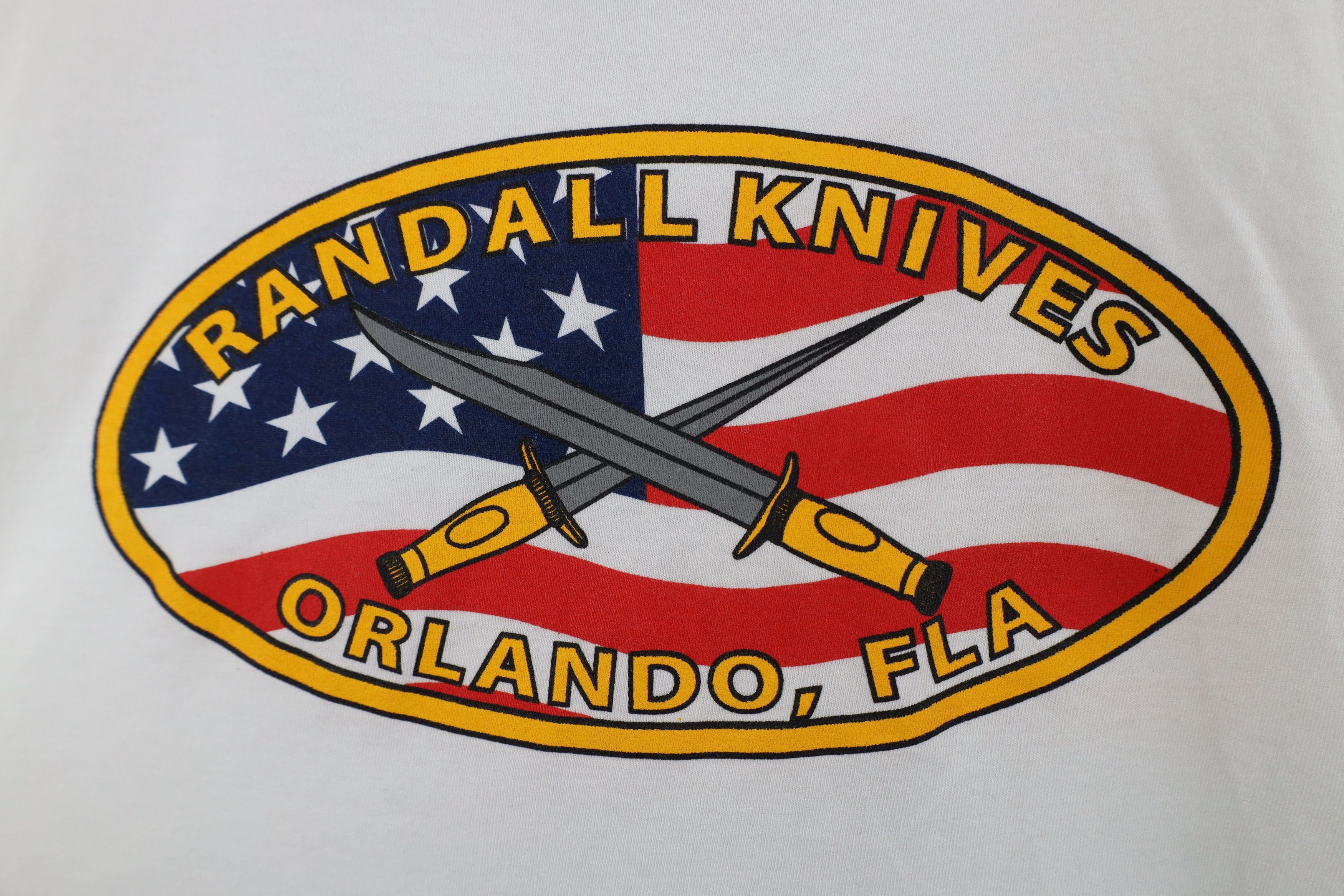 Vintage Vintage 90s Randall Made Knives Pocket T-Shirt White USA Size US L / EU 52-54 / 3 - 9 Thumbnail