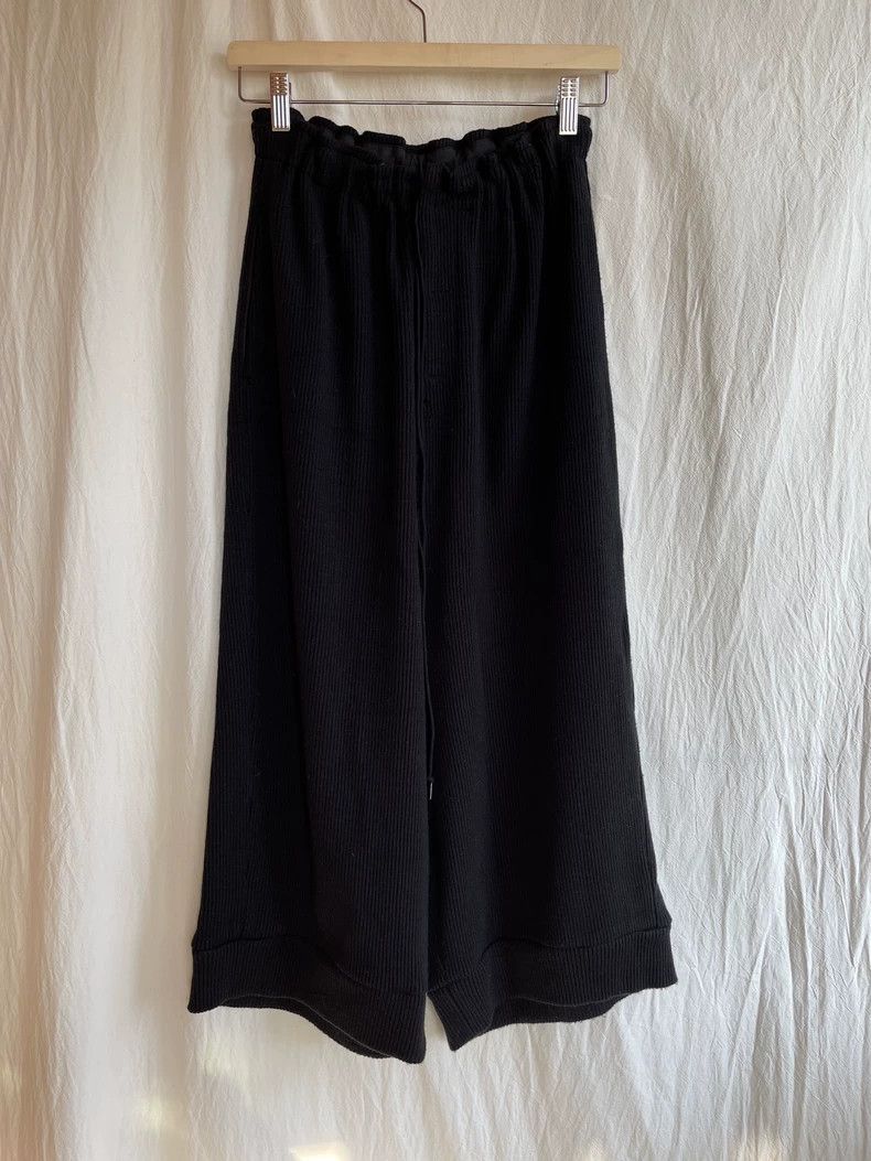 Y's Y's size 3 Black knit wide-leg pants Size US 28 / EU 44 - 3 Thumbnail