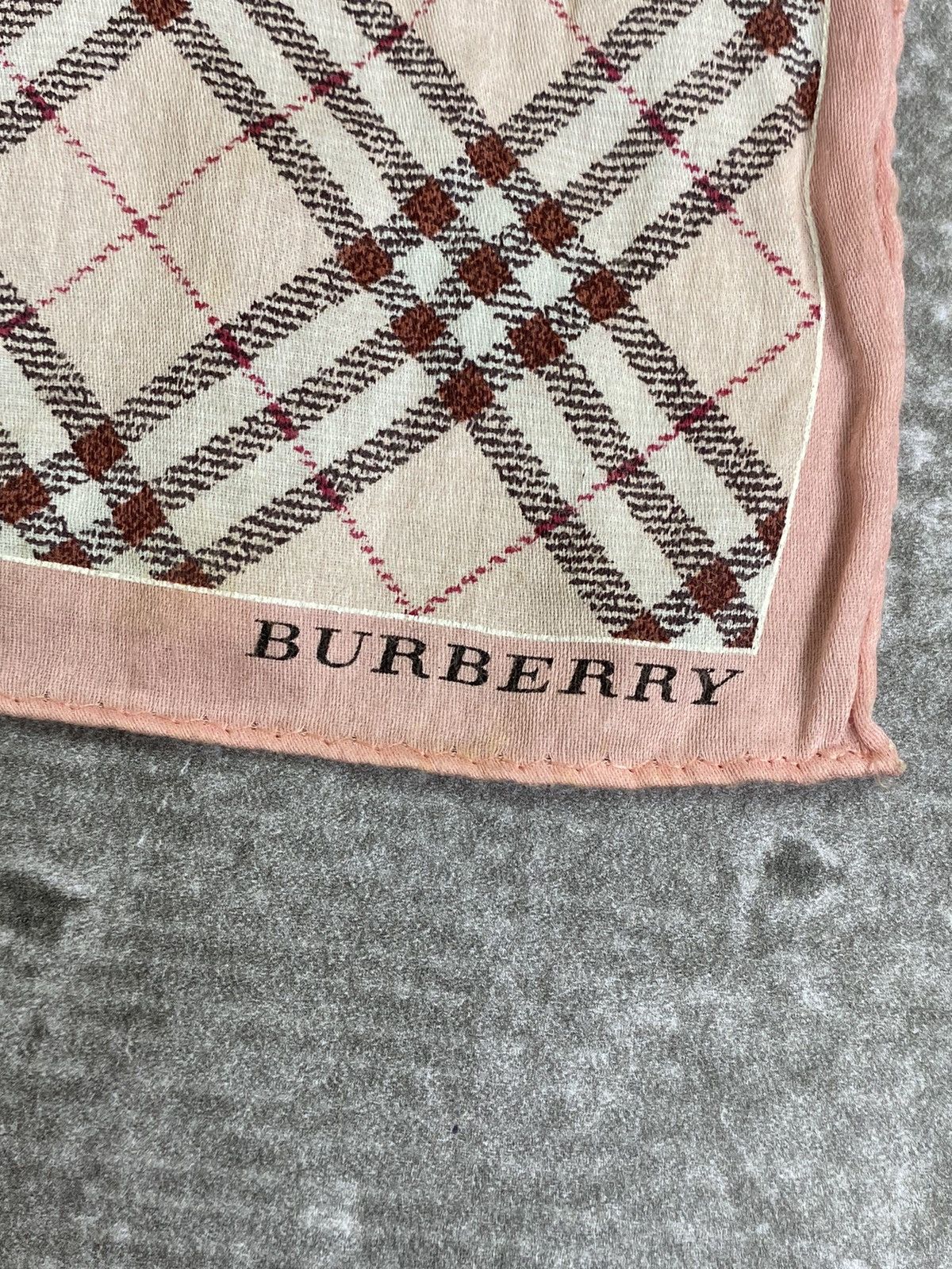 Burberry Burberry Handkerchief / Bandana / Neckerchief Size ONE SIZE - 3 Thumbnail
