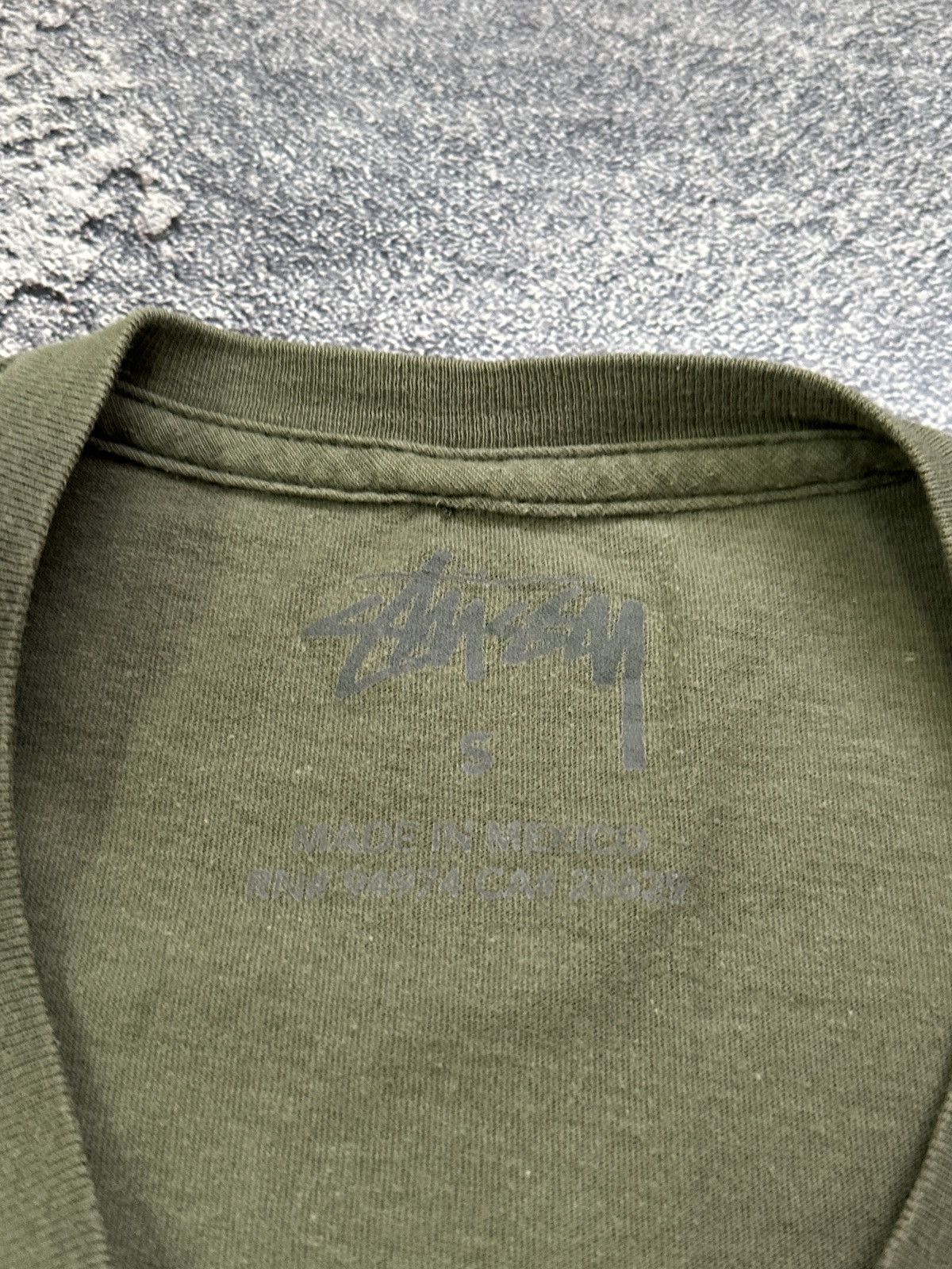 Stussy Vintage Stussy Big Logo Faded Khaki T-Shirt Y2k Size S Size US S / EU 44-46 / 1 - 3 Thumbnail
