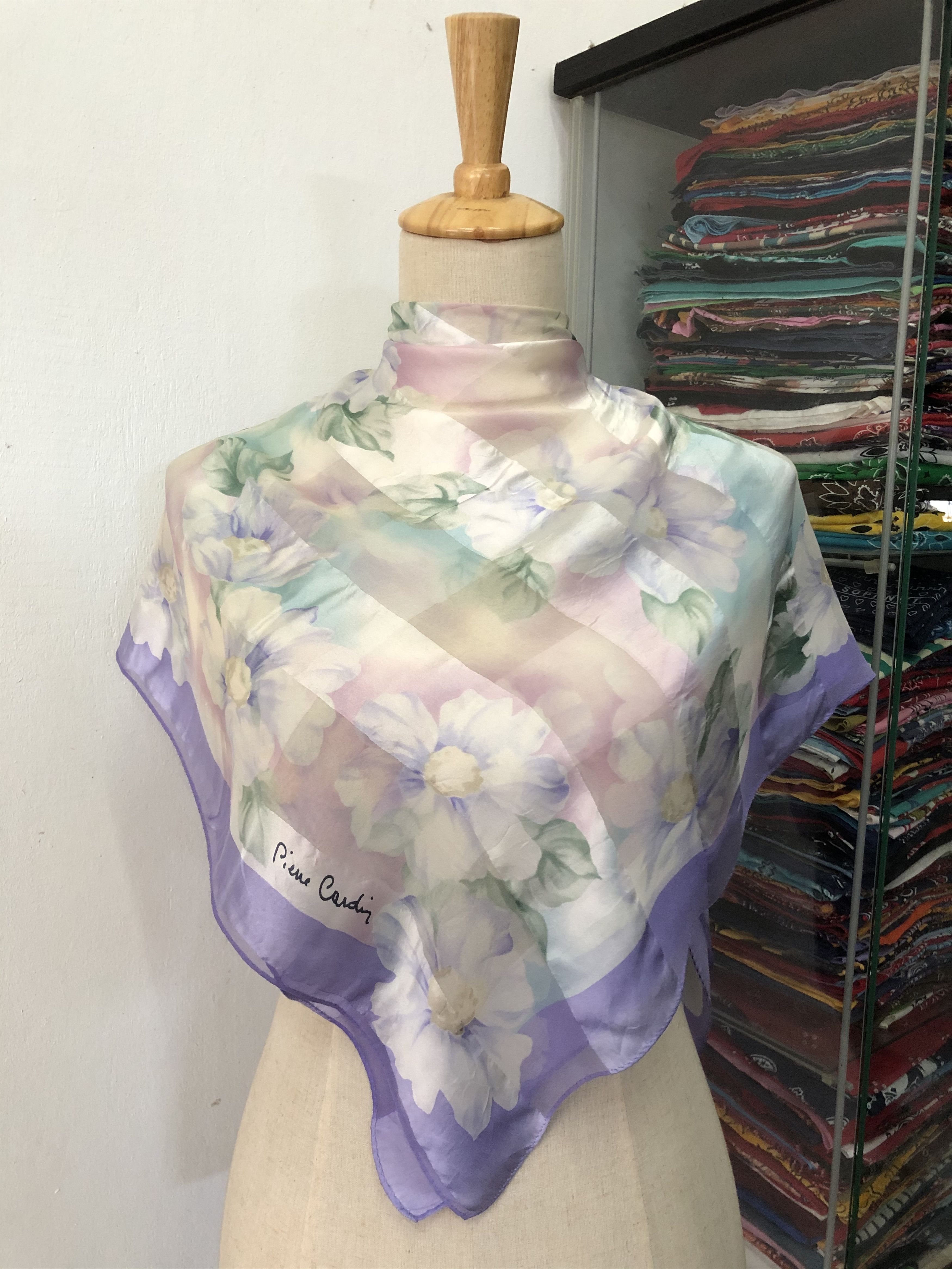 Pierre Cardin × Vintage Vintage Pierre Cardin Silk Scarf Size ONE SIZE - 1 Thumbnail