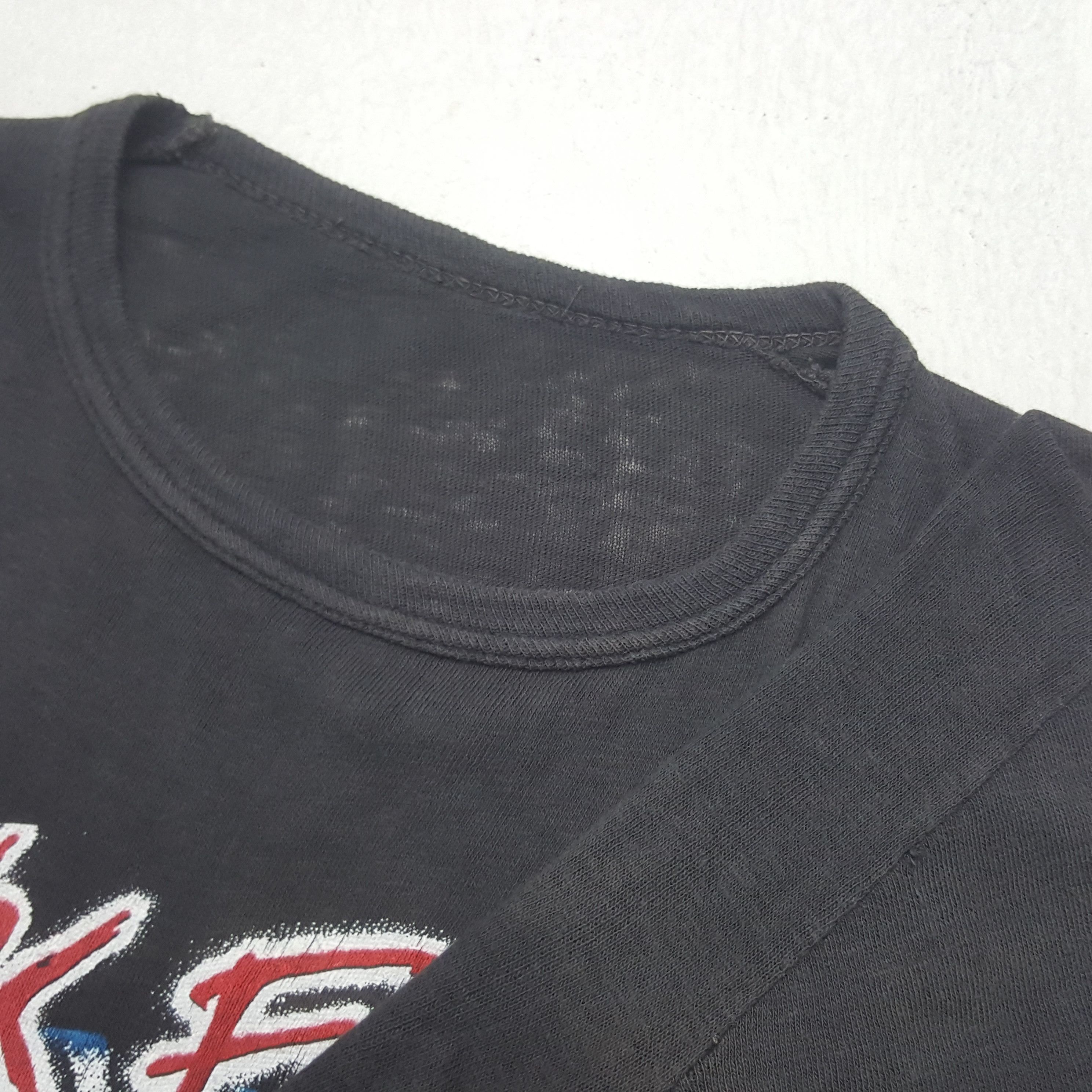 Vintage Vintage Pink Floyp American Rock Band Tshirt RR1 Size US M / EU 48-50 / 2 - 4 Thumbnail