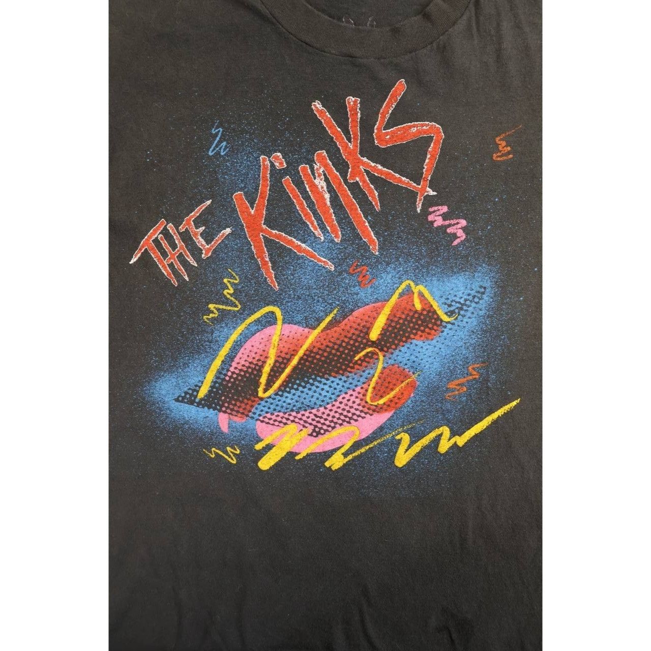 Vintage Vintage The Kinks 1984-1985 Word of Mouth Tour Size L Size US L / EU 52-54 / 3 - 4 Thumbnail