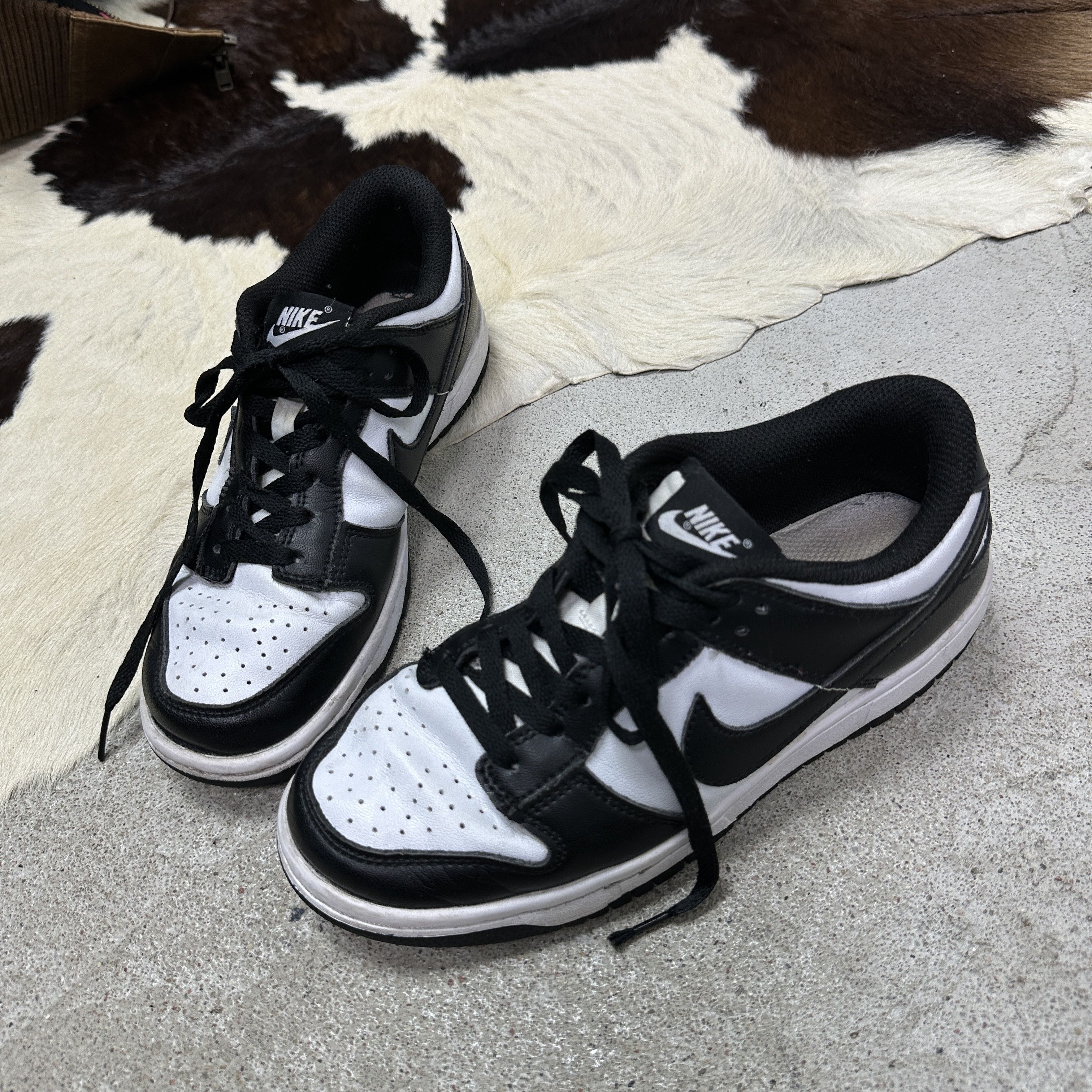 Nike Vintage Streetwear Nike Dunk Low Panda Sneakers 00s Size US 7.5 / IT 37.5 - 1 Thumbnail